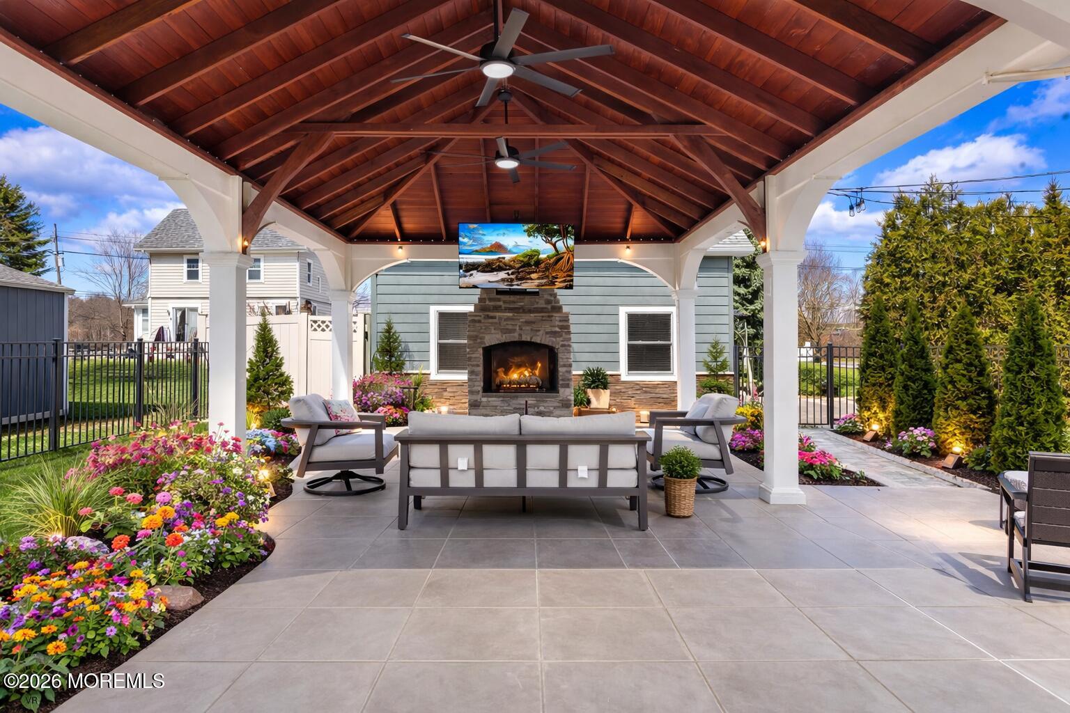 2 Annette Road Image 3