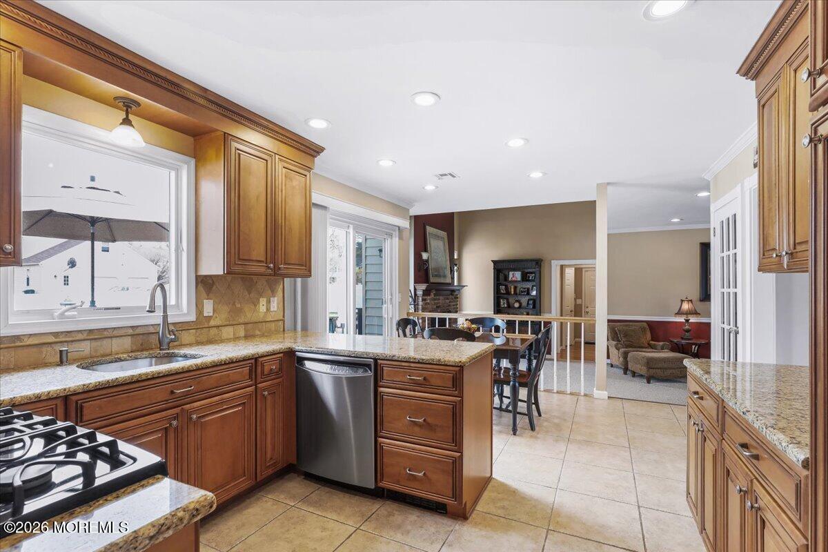 5 Pine Lane, Marlboro, NJ, 07746 image 15