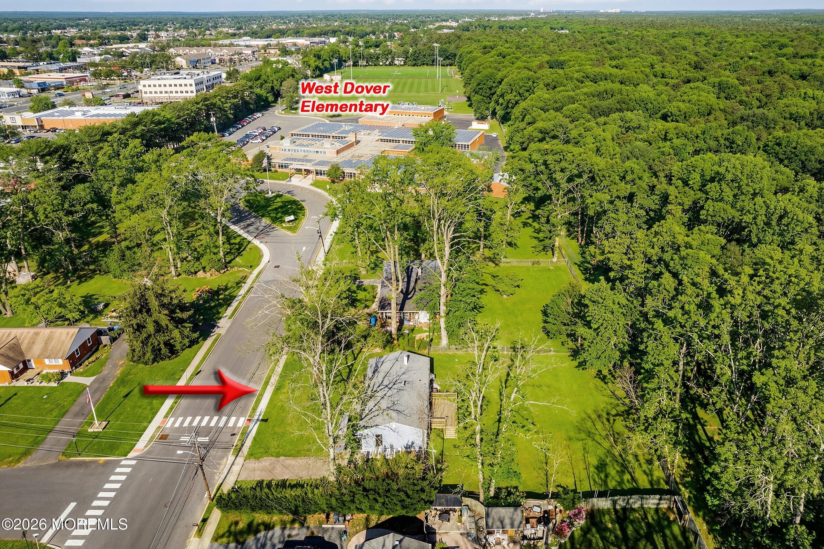 39 Blue Jay Drive Image 3