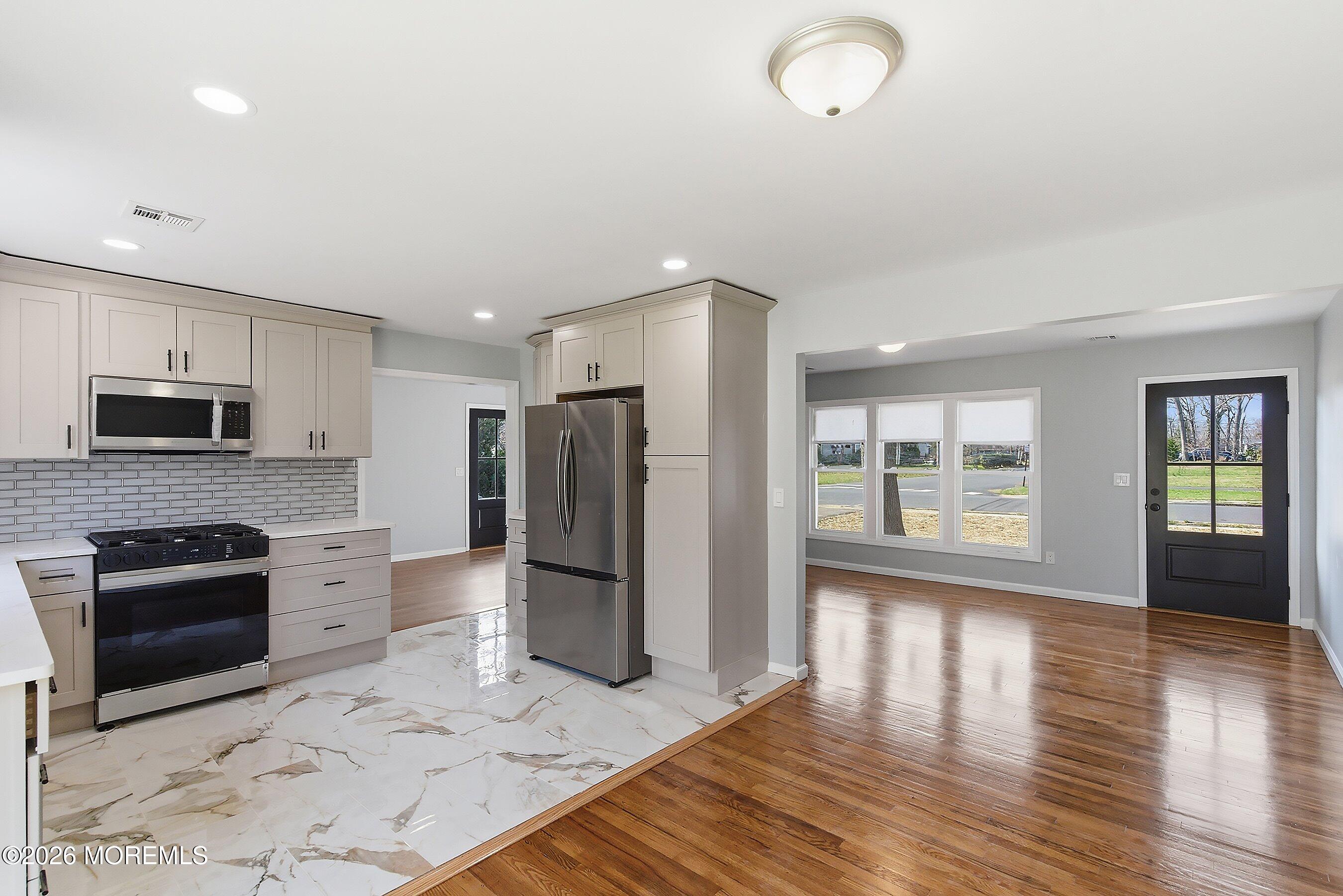 39 Blue Jay Drive, Toms River, NJ, 08755 image 8