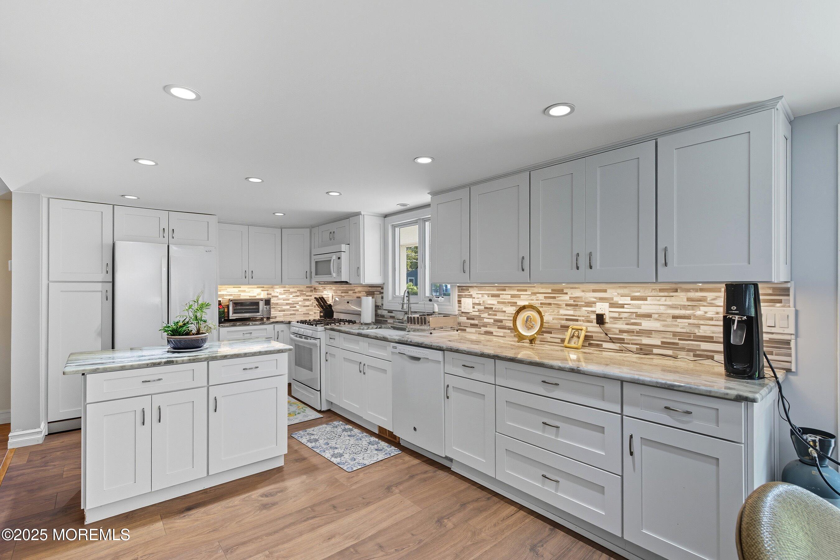 102 Colts Neck Road, Farmingdale, NJ, 07727 image 15