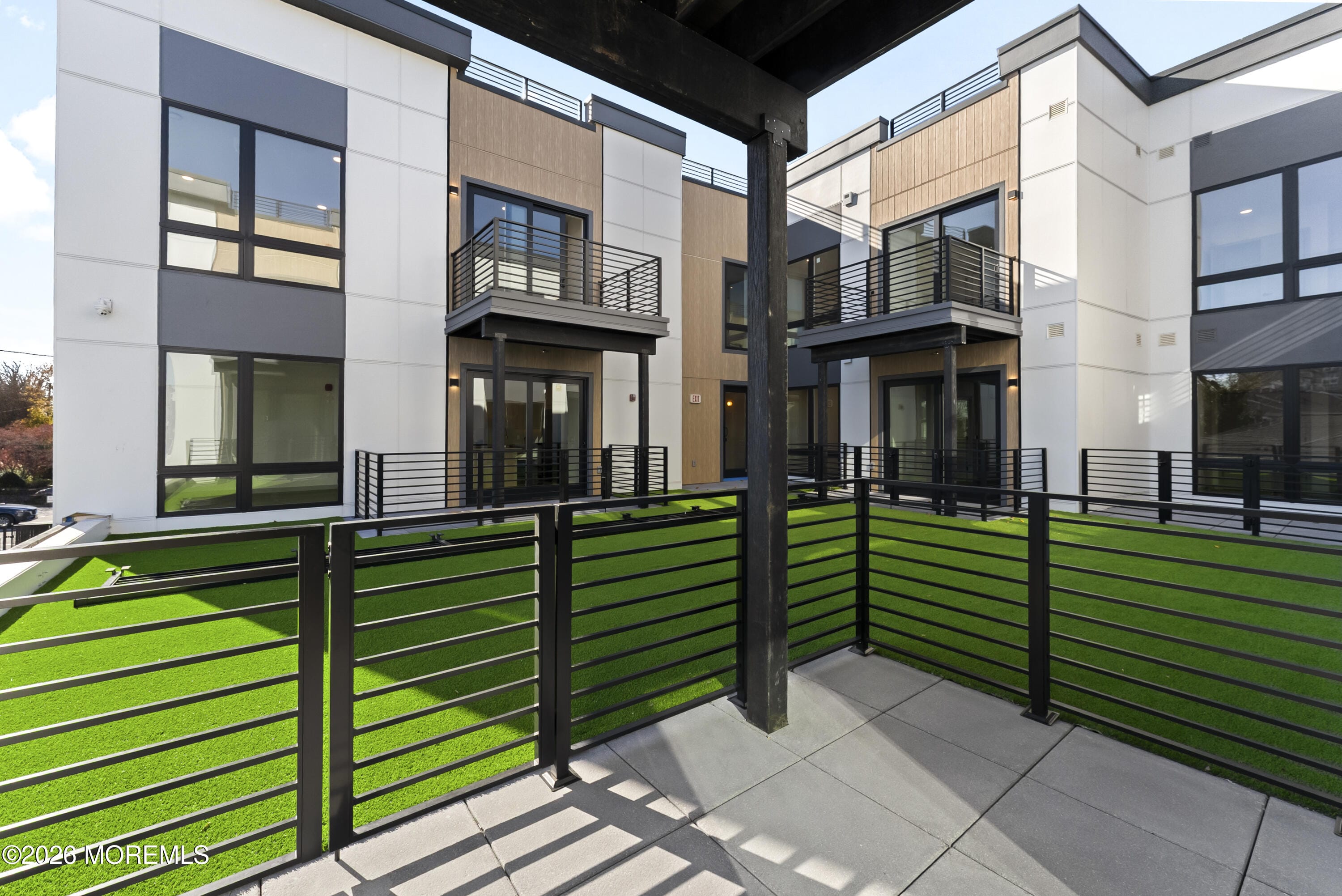 665 2nd Avenue 211 Image 4