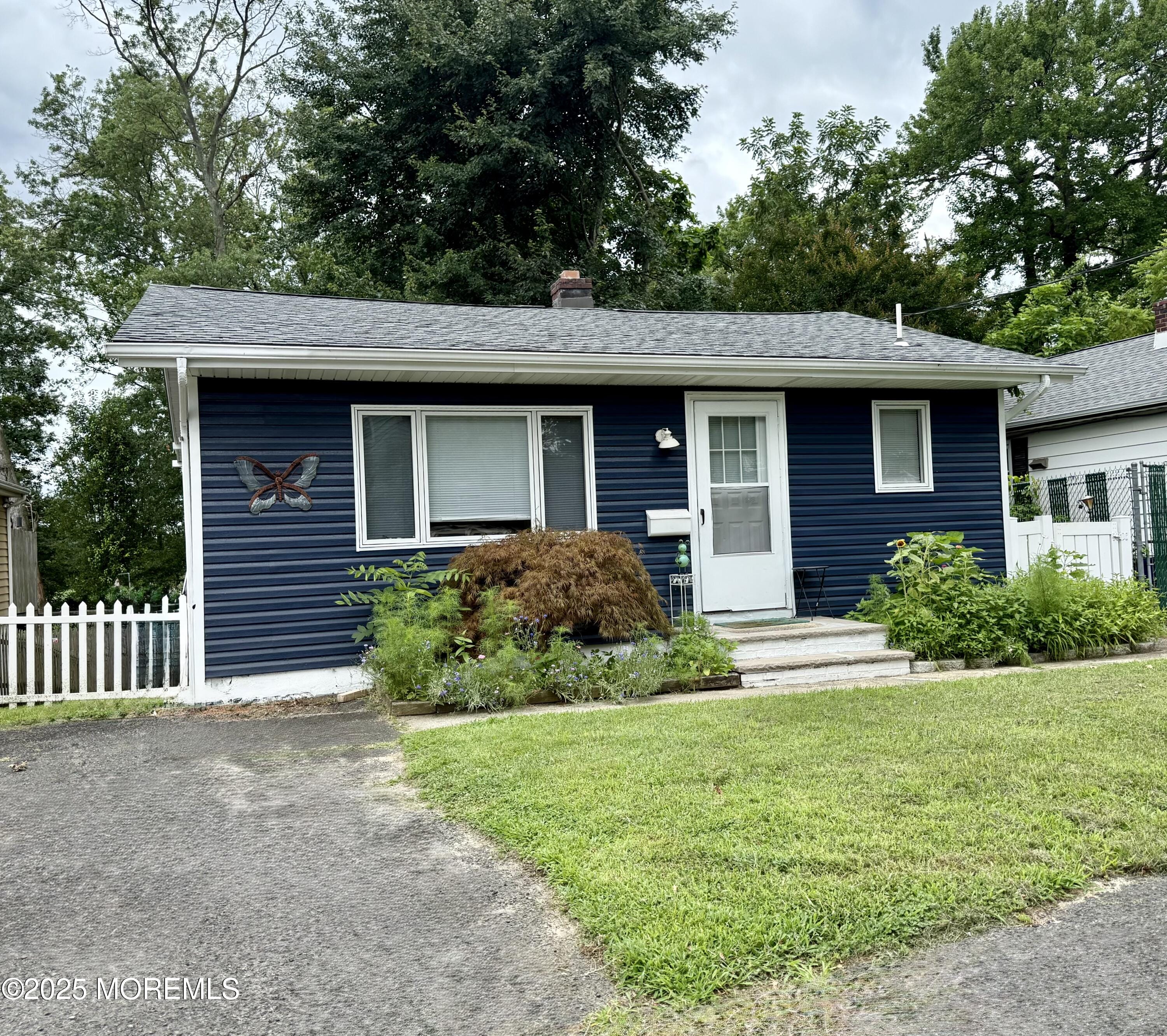 13 Middlesex Avenue, Keyport, NJ, 07735