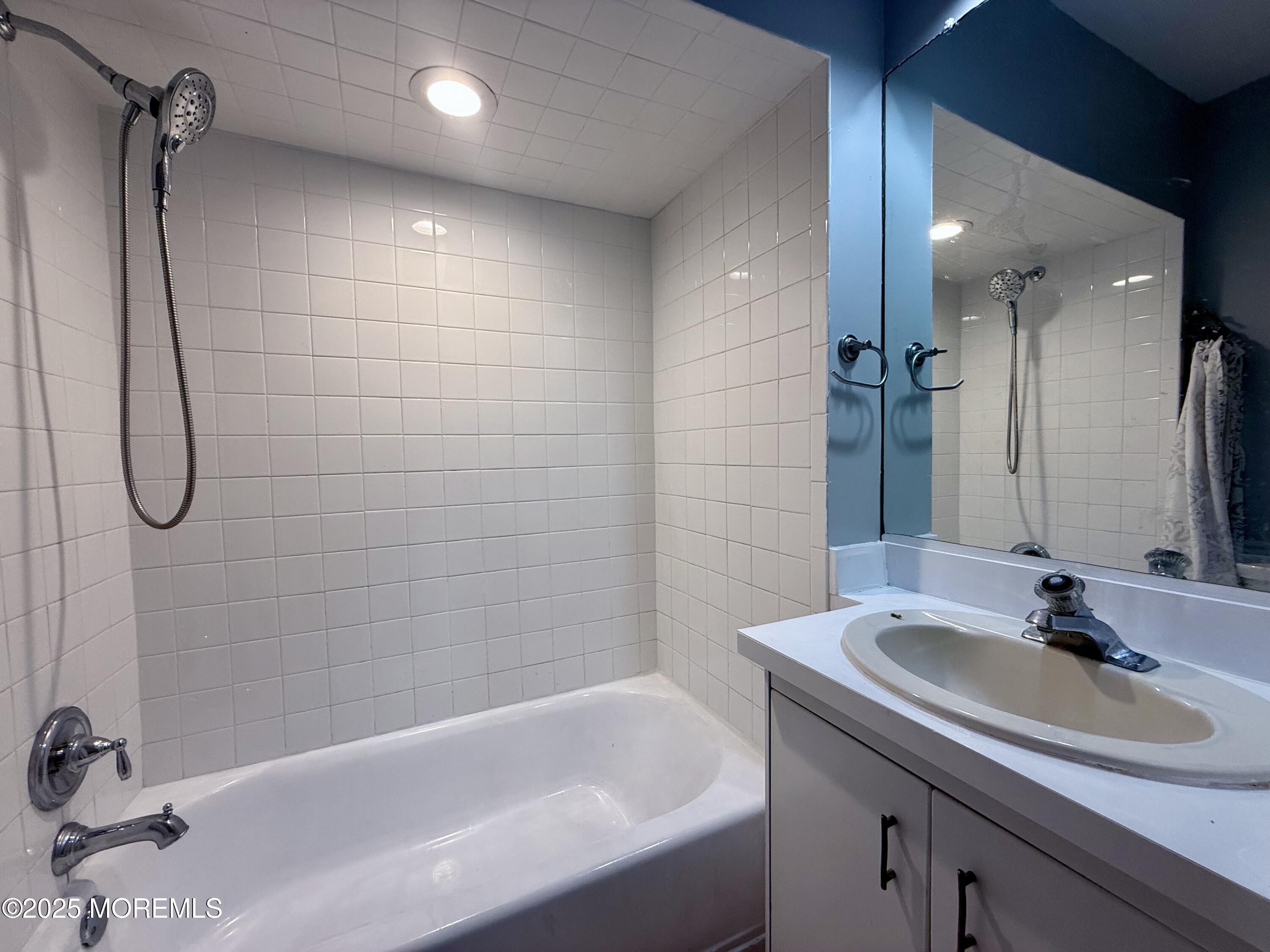 13 Middlesex Avenue, Keyport, NJ, 07735 image 9