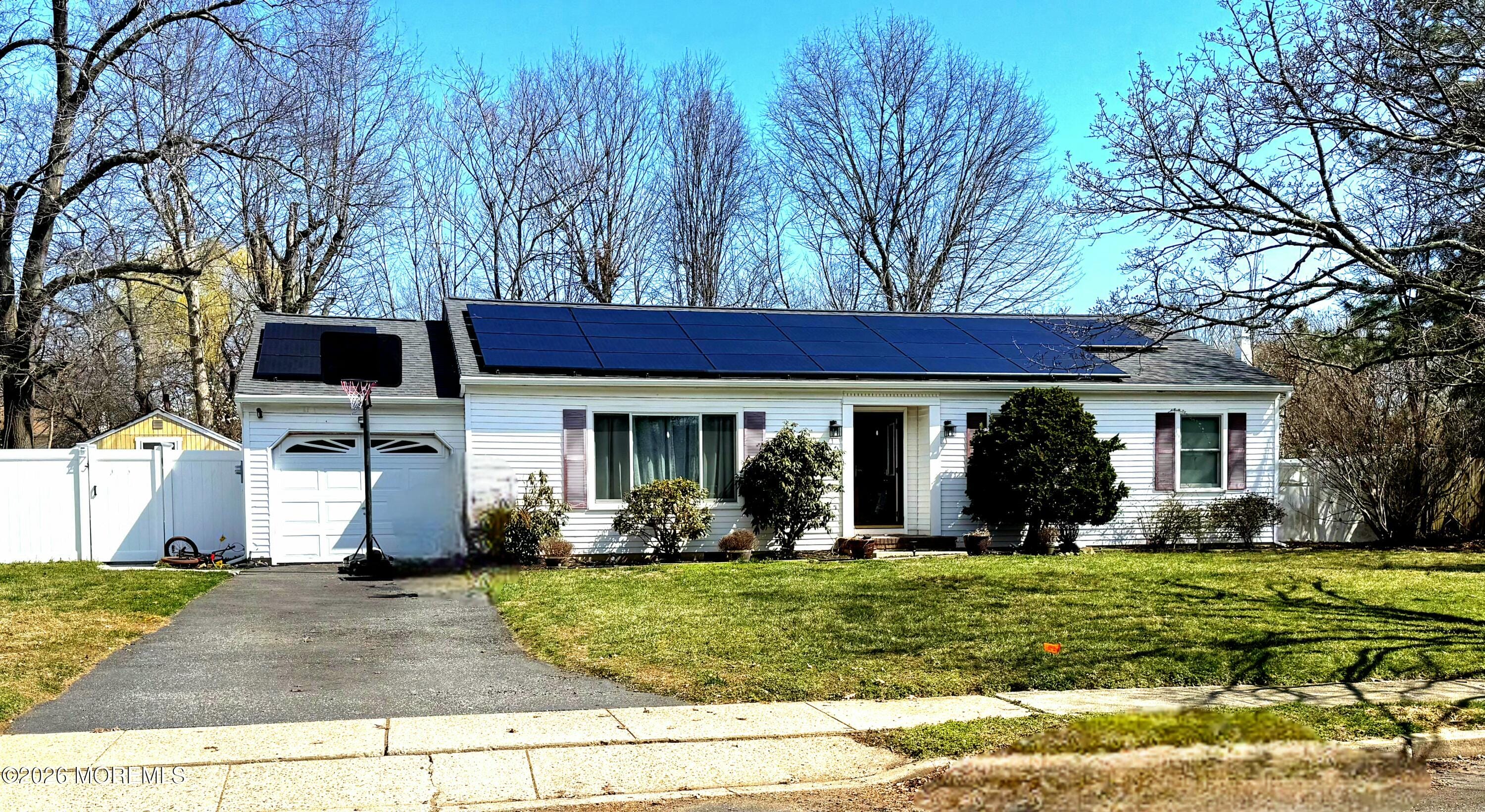 715 Vivian Drive Image 3