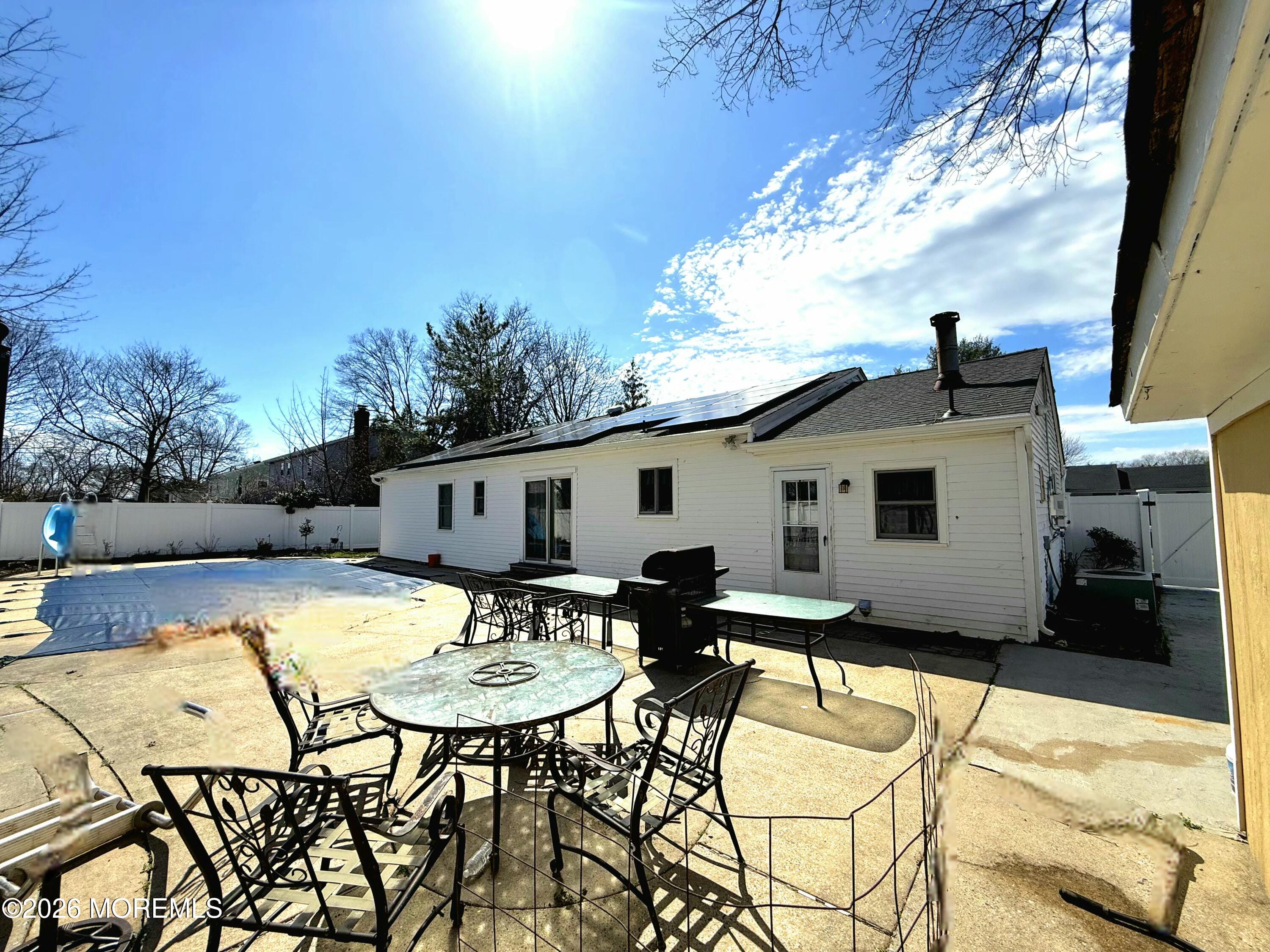 715 Vivian Drive Image 5