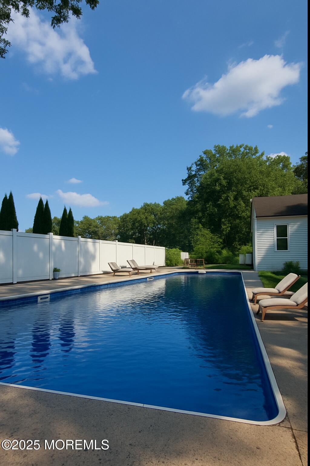 109 Foxhollow Drive Image 3