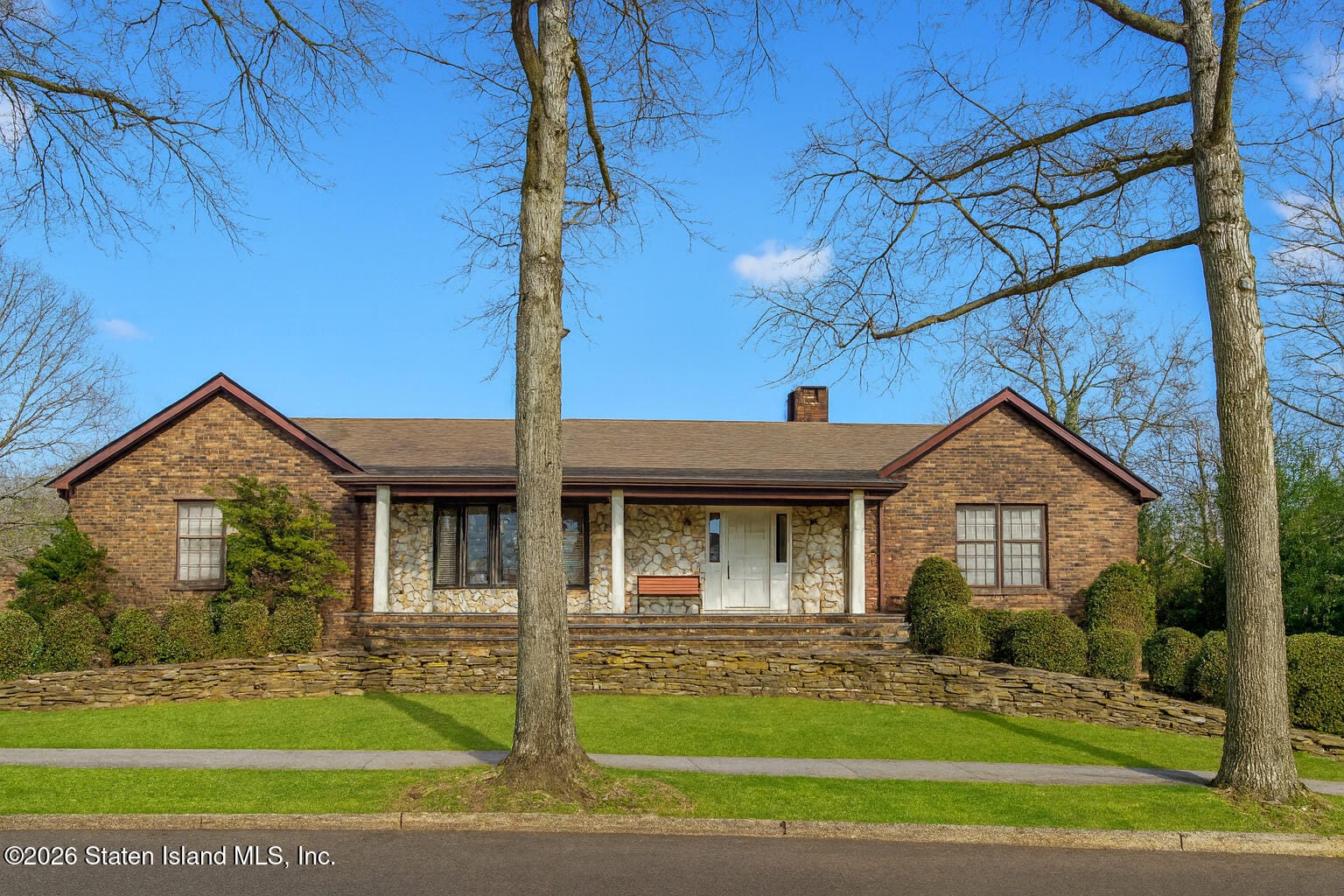 77 Irvington Street Image 2