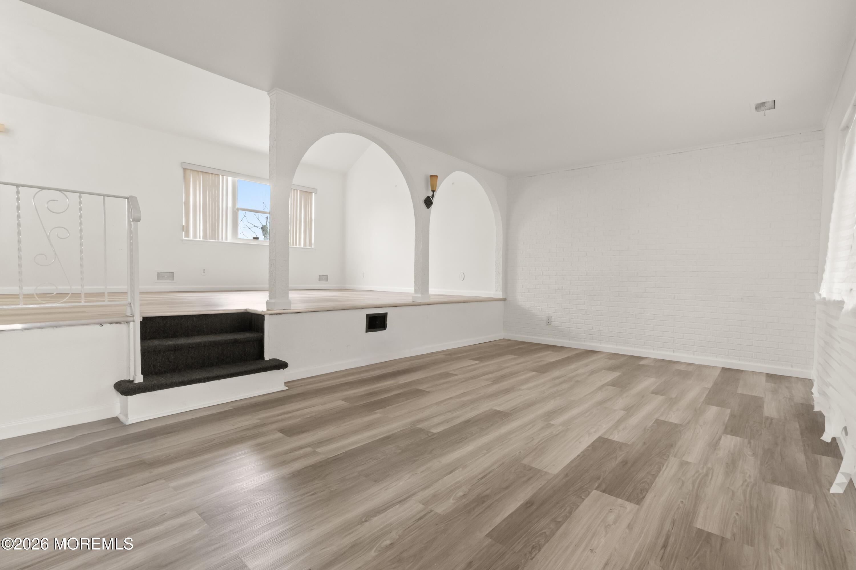 838 Florida Grove Road Image 2