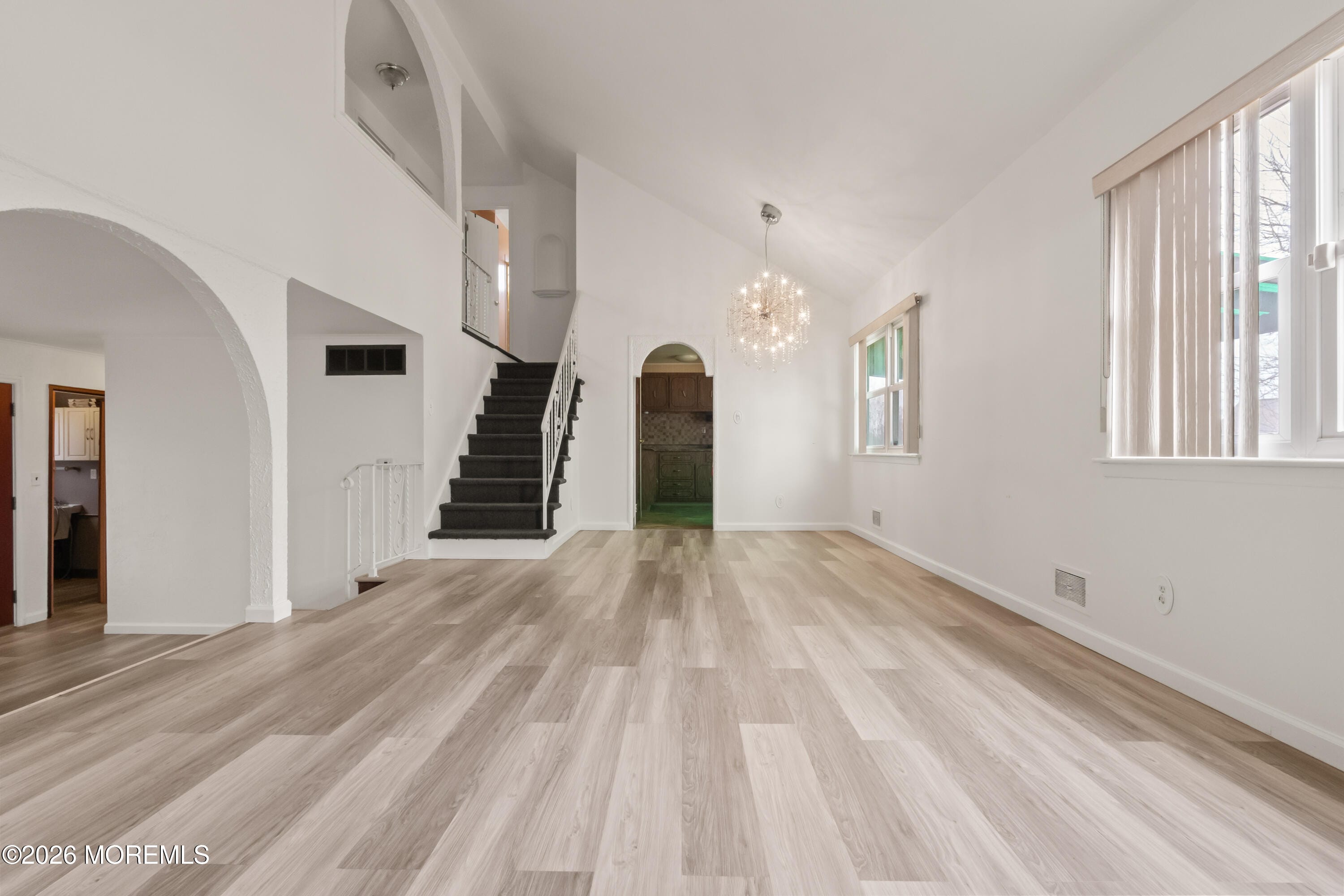 838 Florida Grove Road Image 5