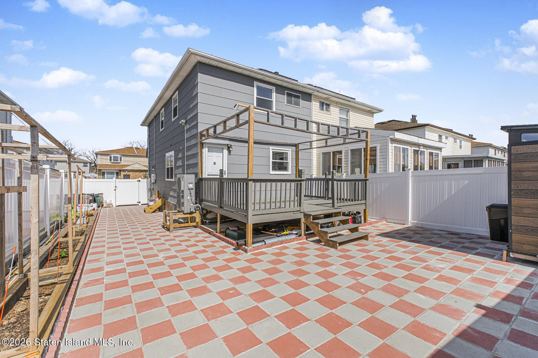 52 Littlefield Avenue Image 3