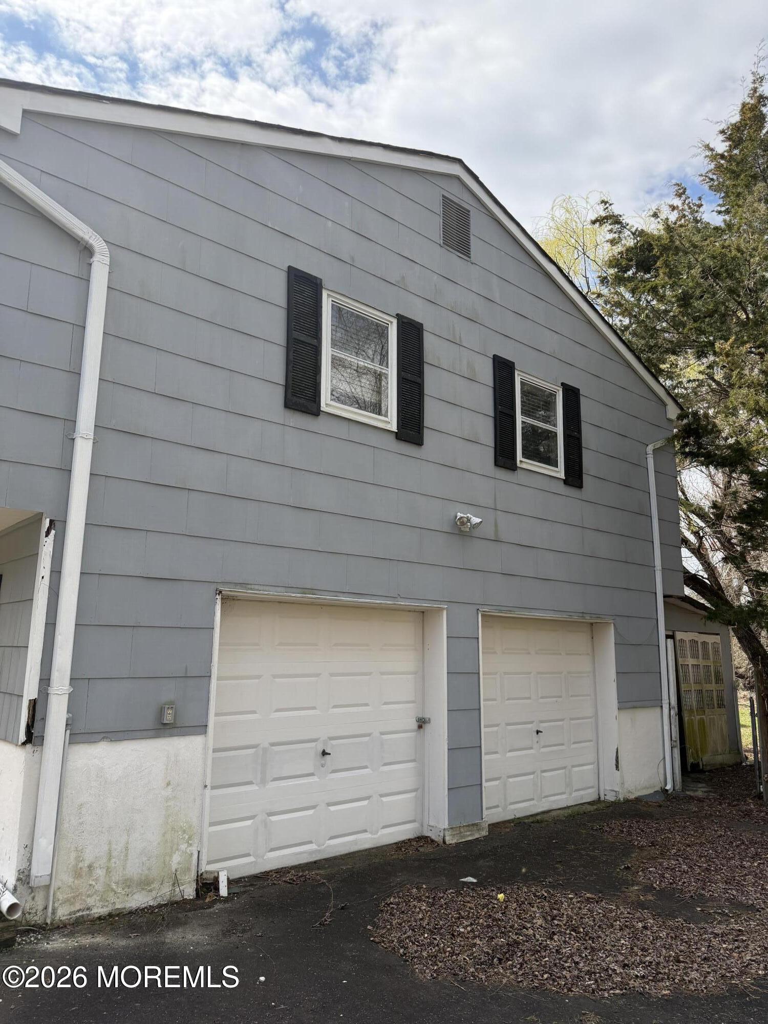 350 Bartley Road Image 3