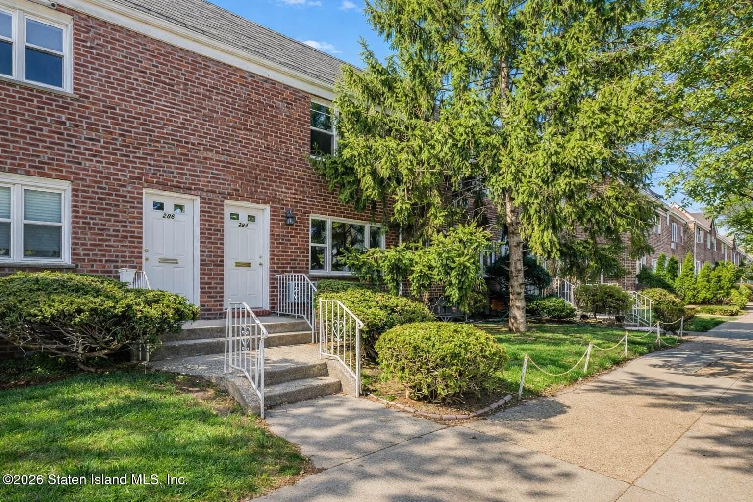 284 Bay 19th Street B Image 2