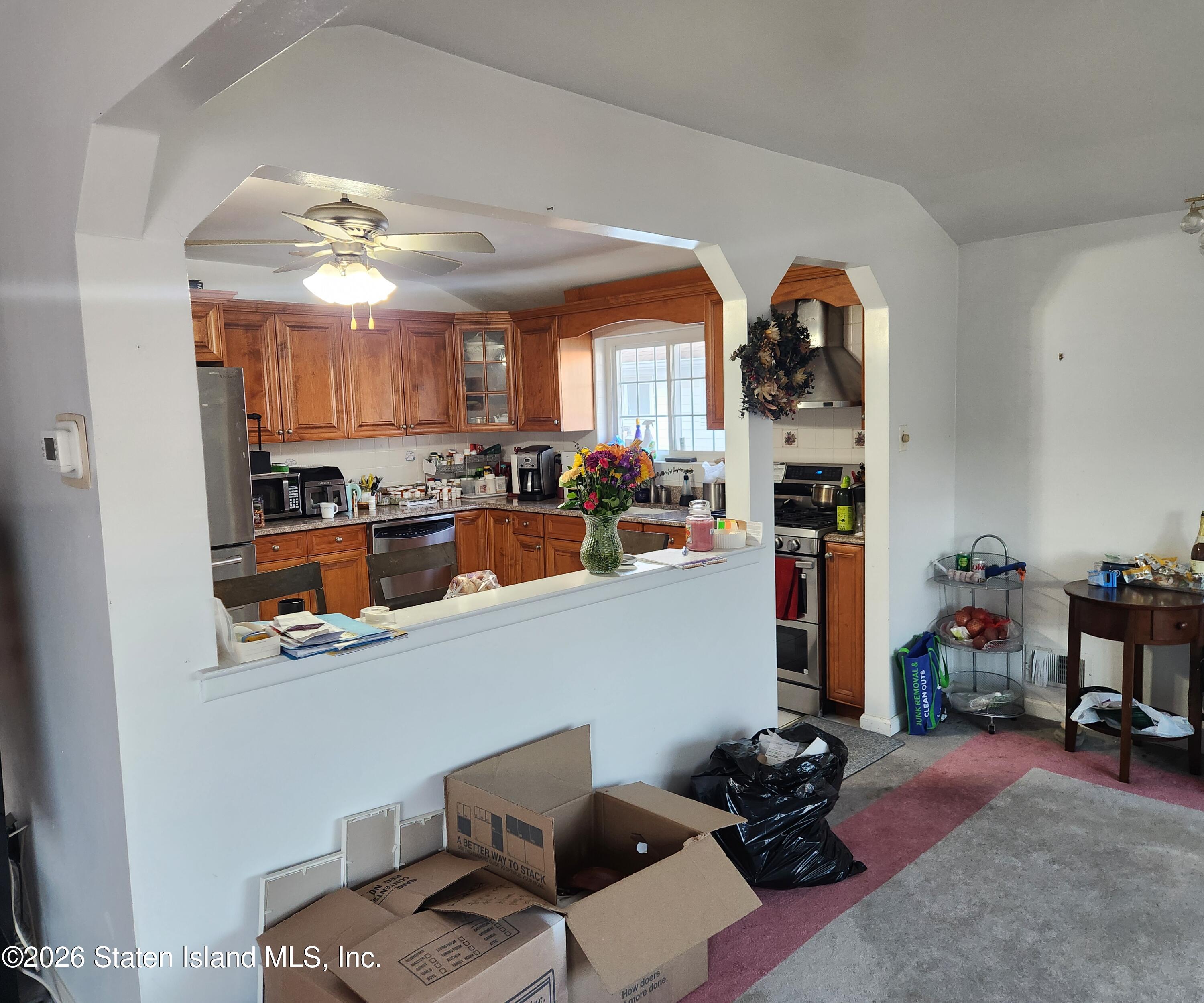 137 Laredo Avenue Image 4