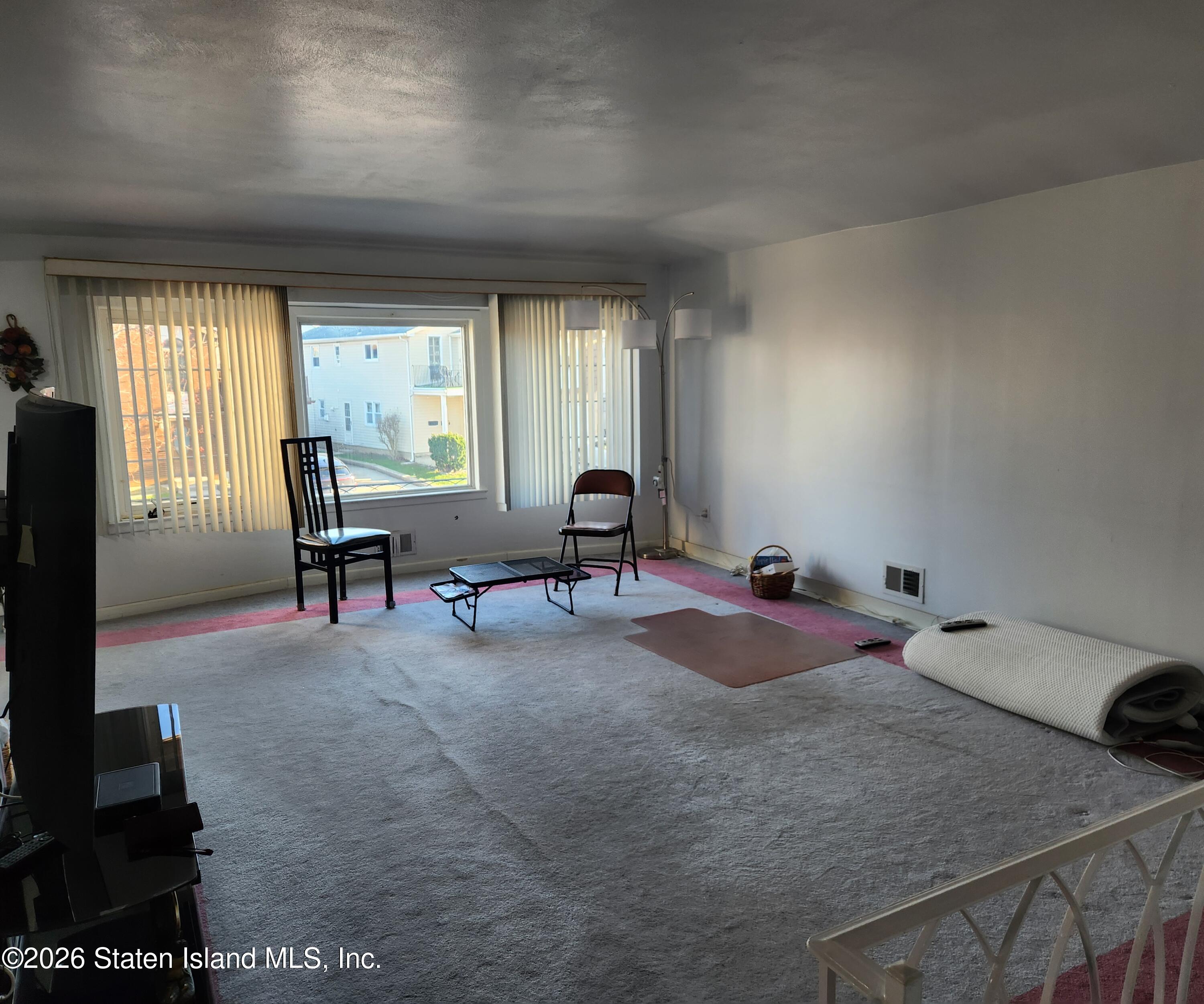 137 Laredo Avenue Image 3
