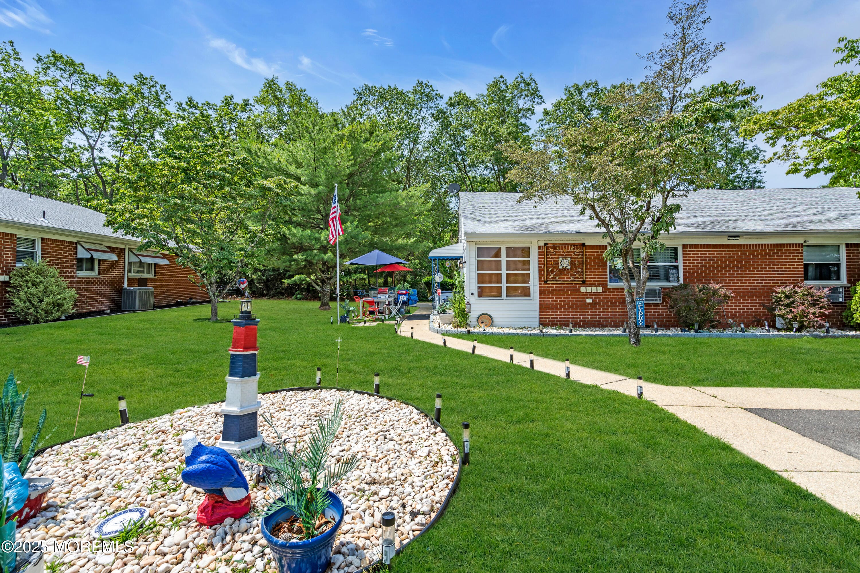 232 A Columbine Avenue Image 2