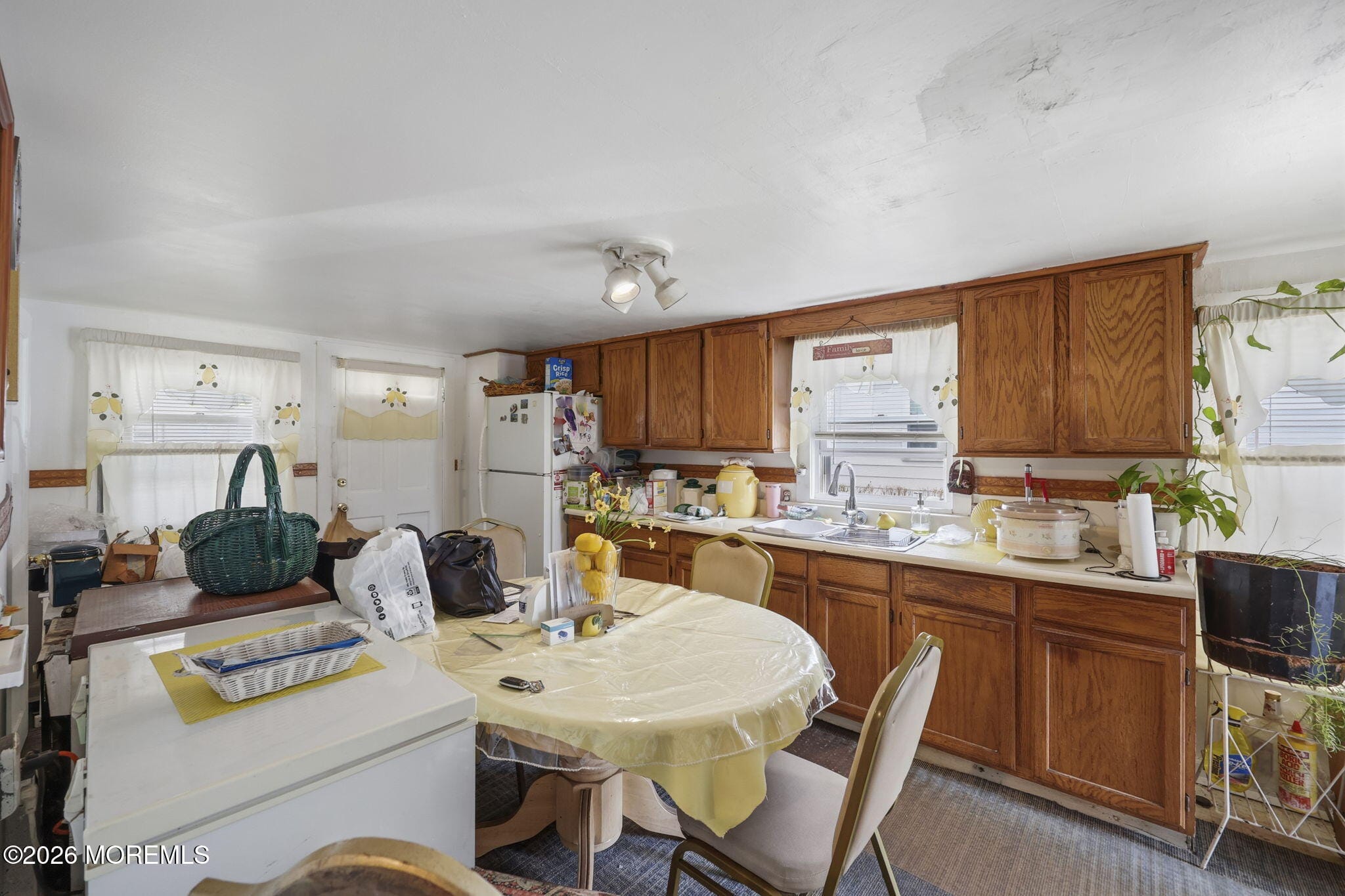 93 Center Street Image 5