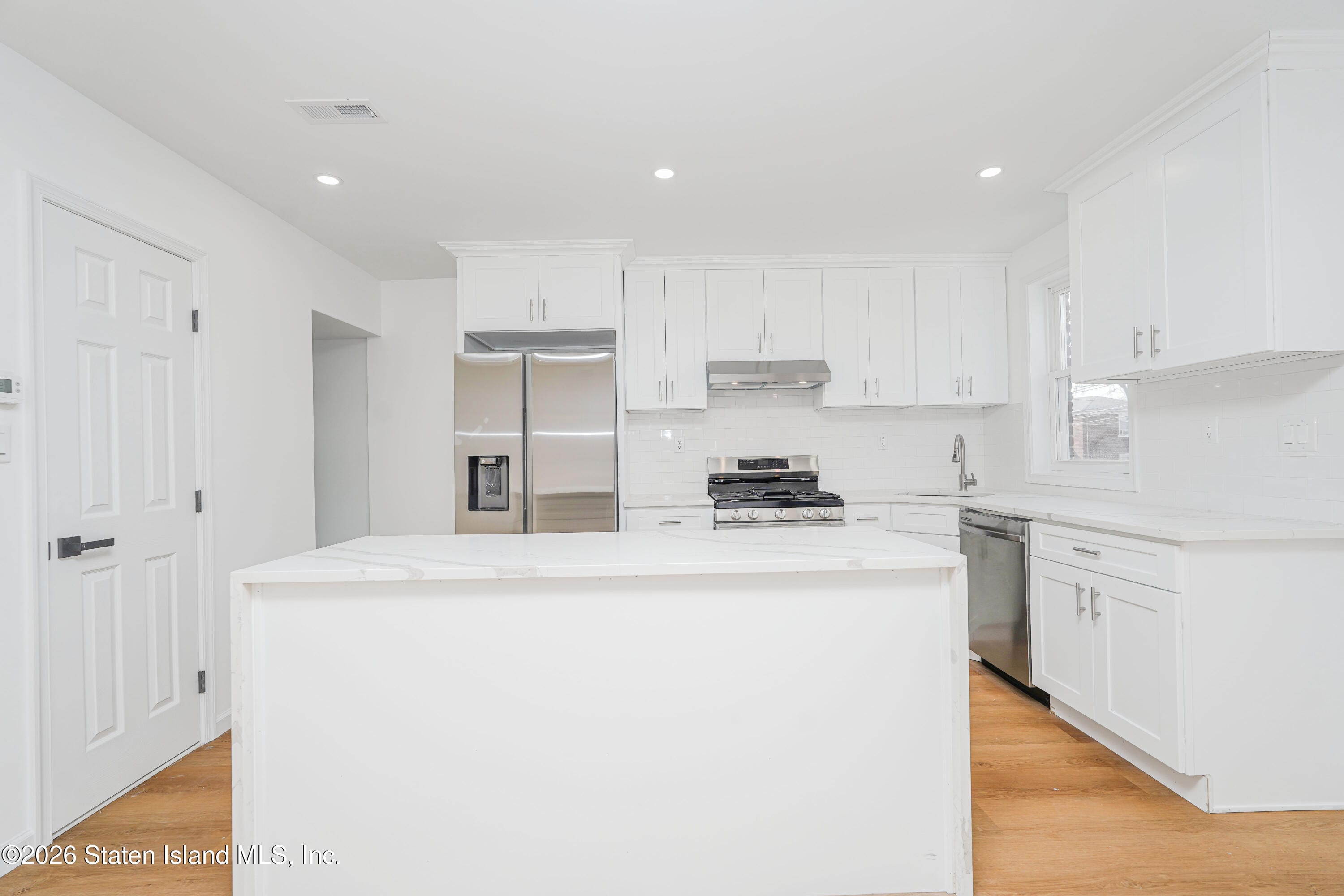 82 Kemball Avenue Image 4