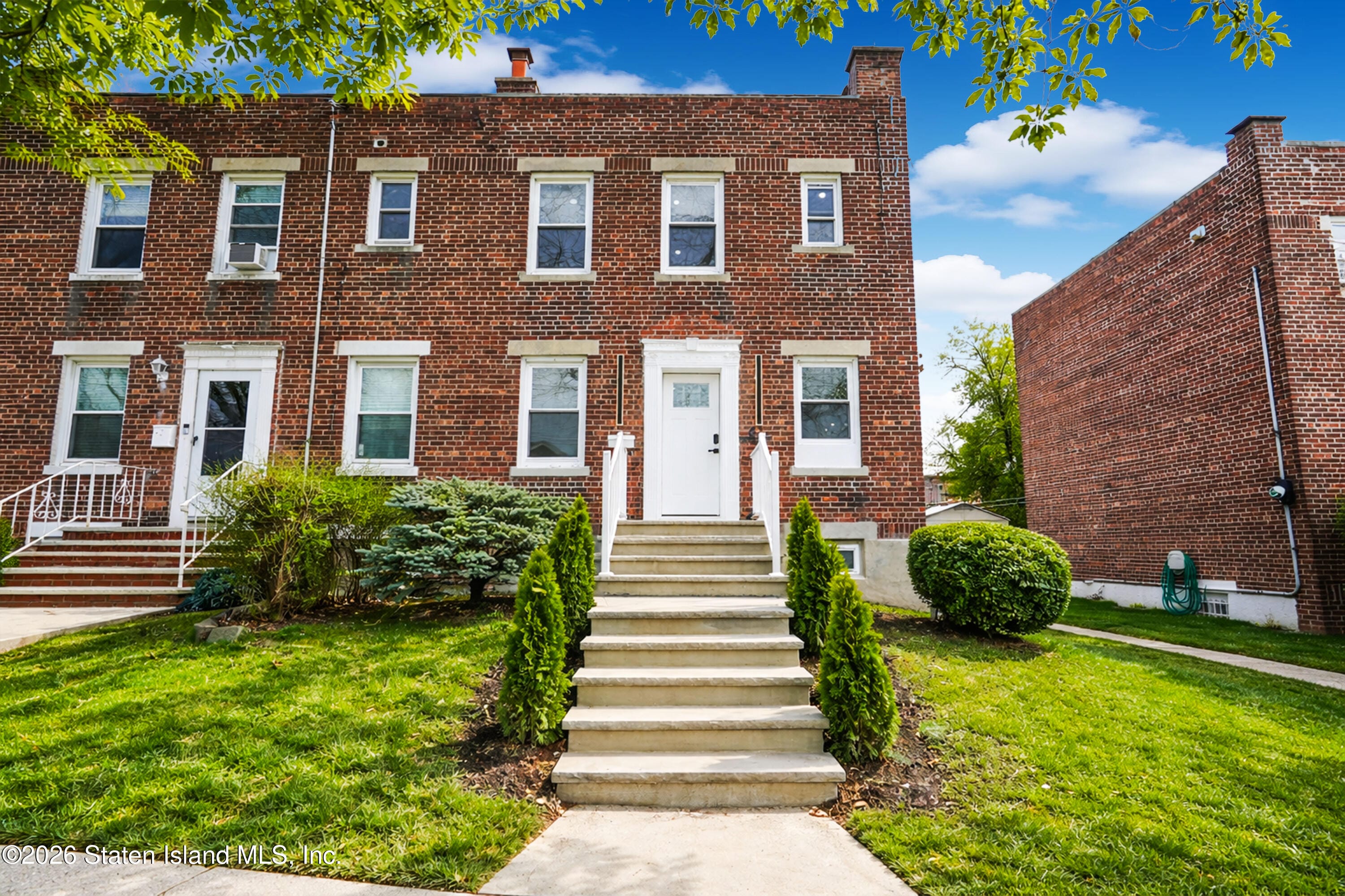 82 Kemball Avenue, Staten Island, NY, 10314