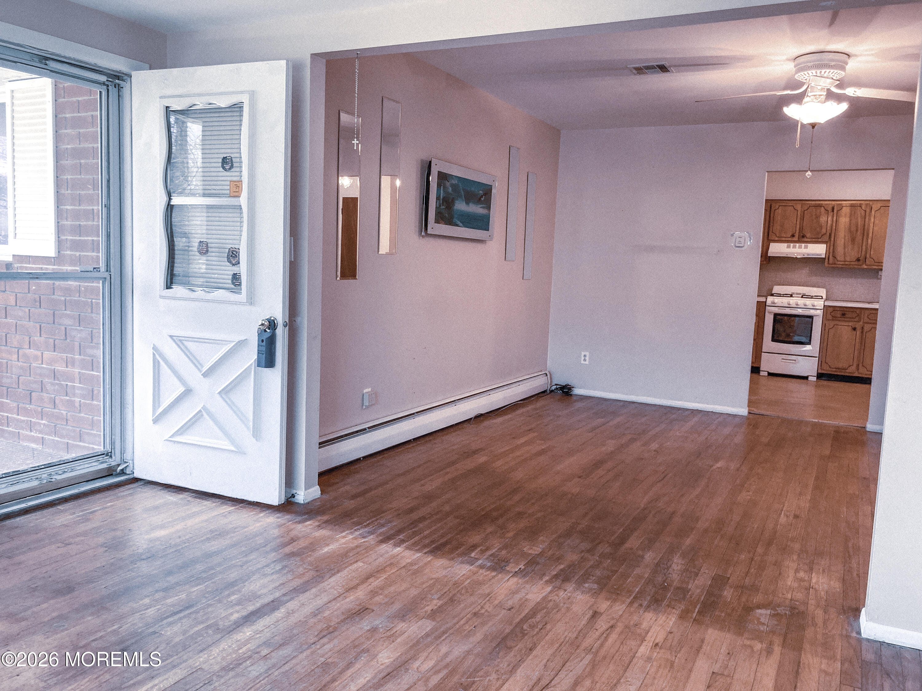 11 B Lark Street Image 4