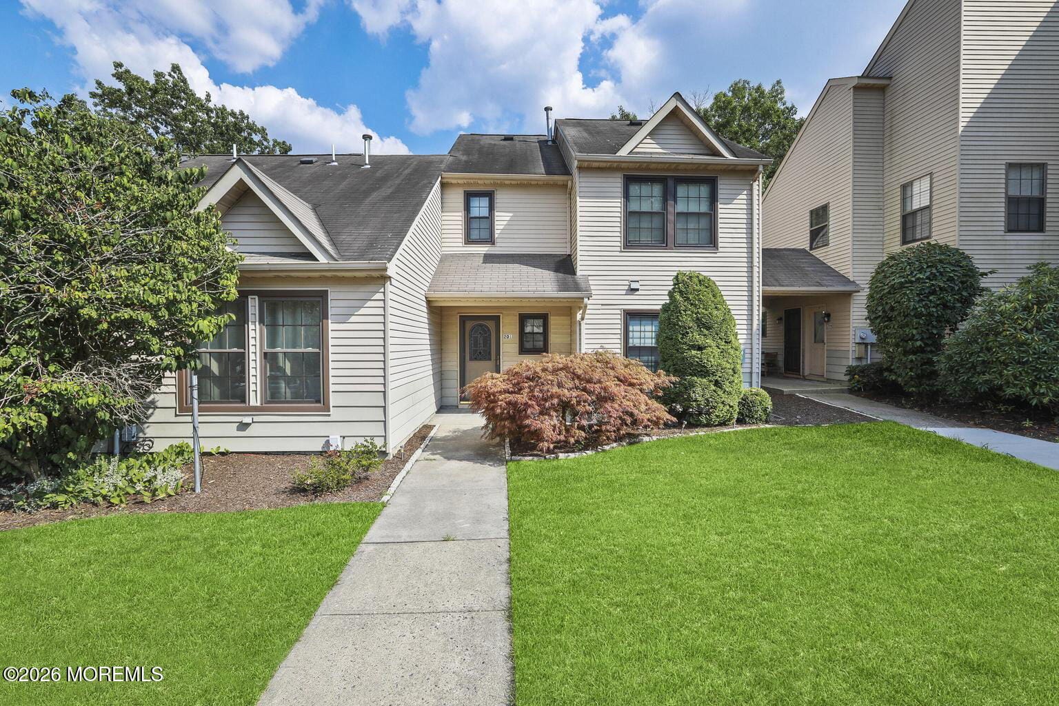 201 Larkspur Lane Image 1