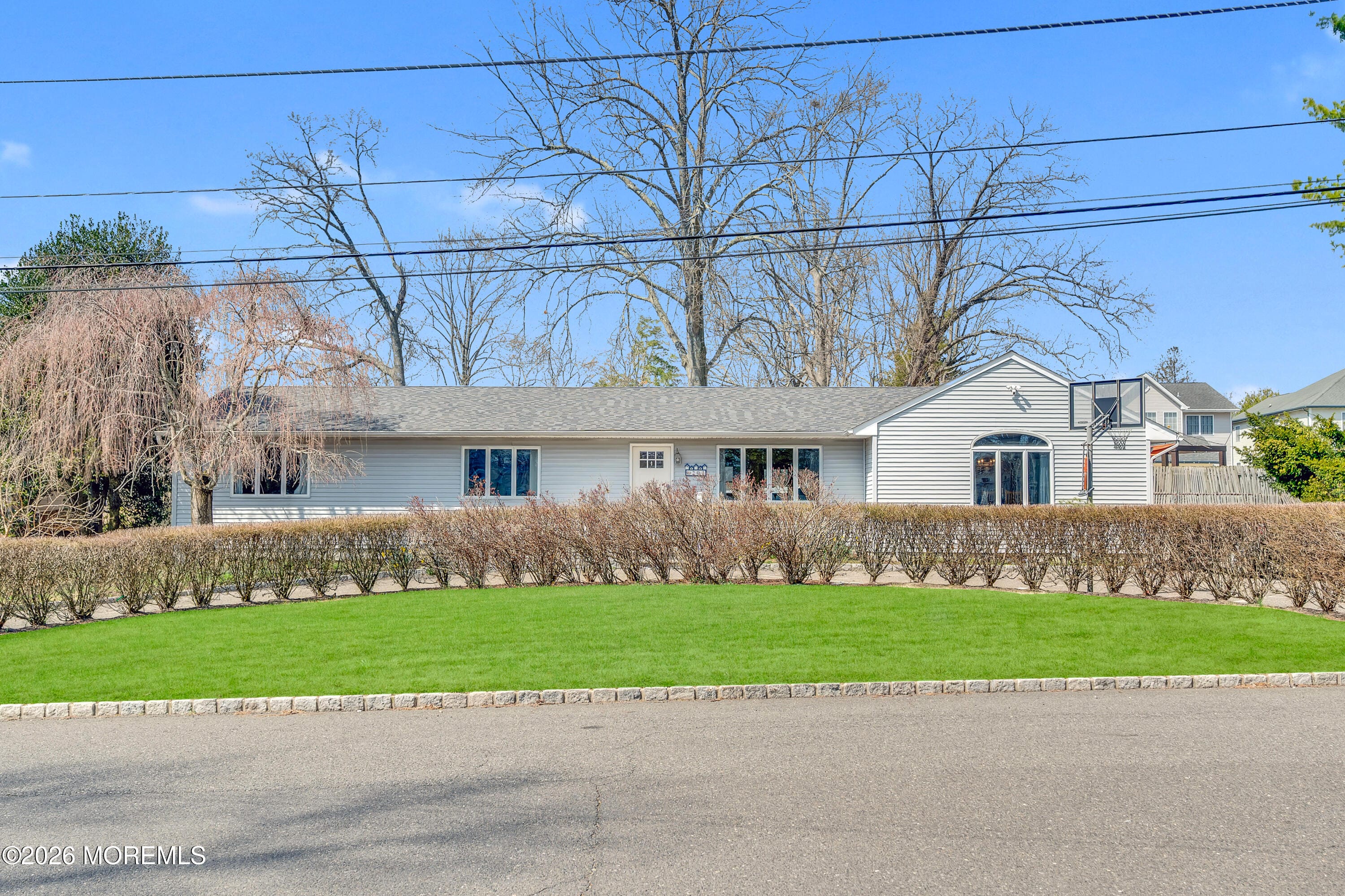 203 Gilford Avenue Image 4