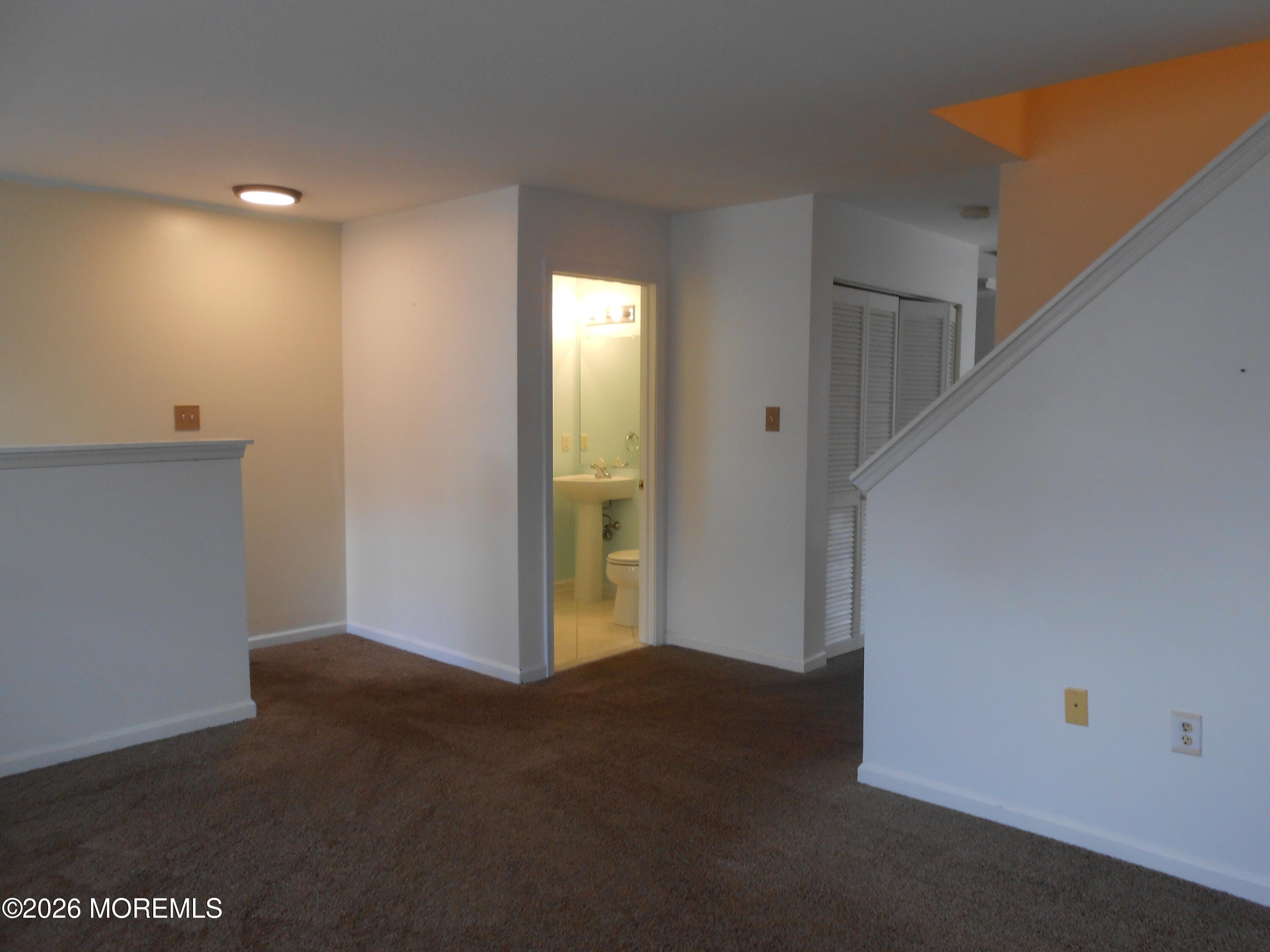 1526 Thomas Jefferson Court 426 Image 5