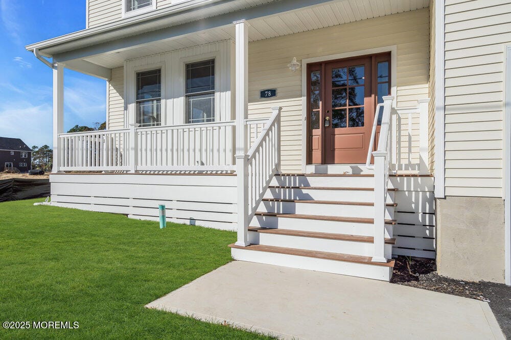 202 Coral Way Image 4