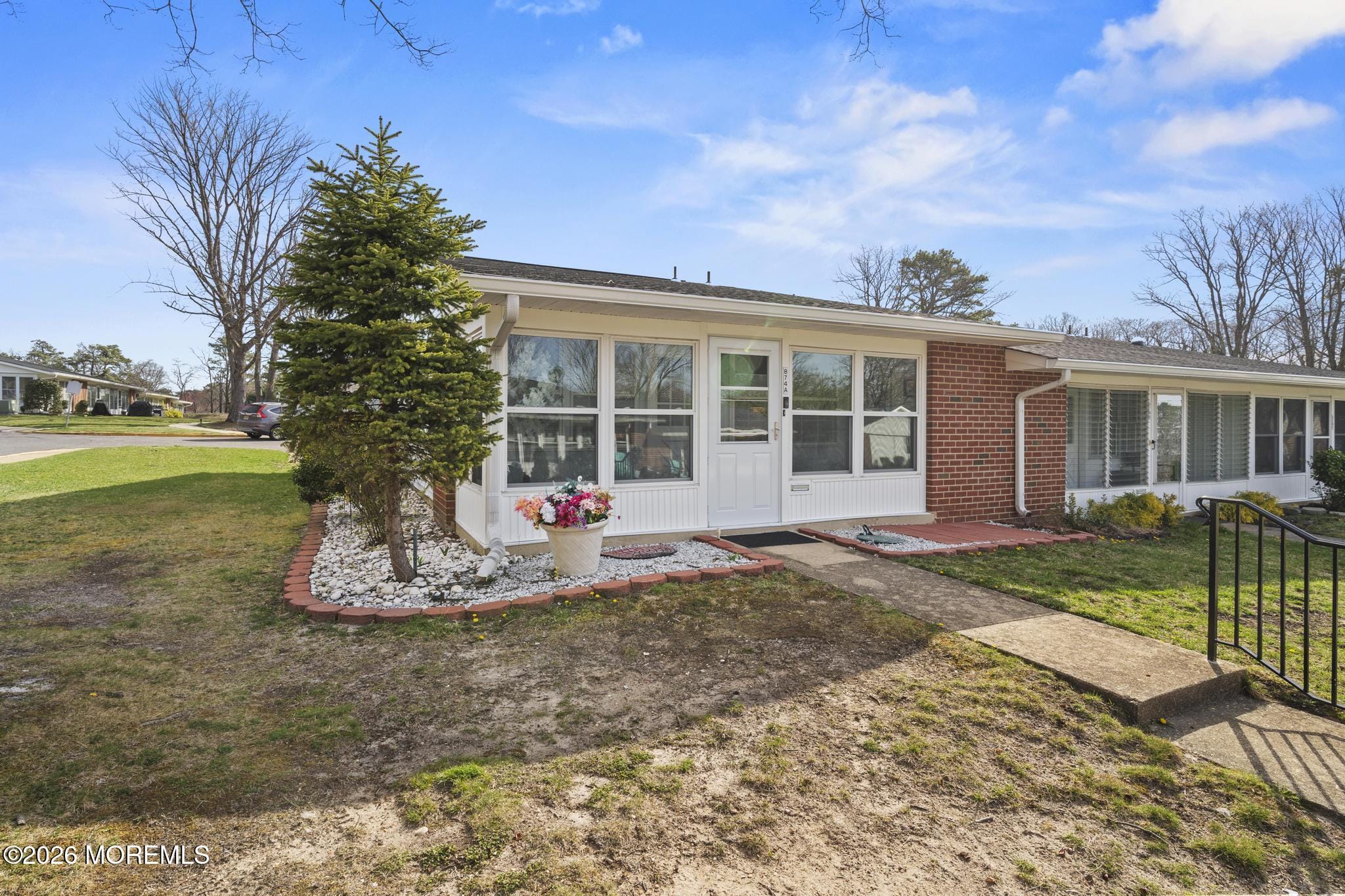 874A Balmoral Court Image 2