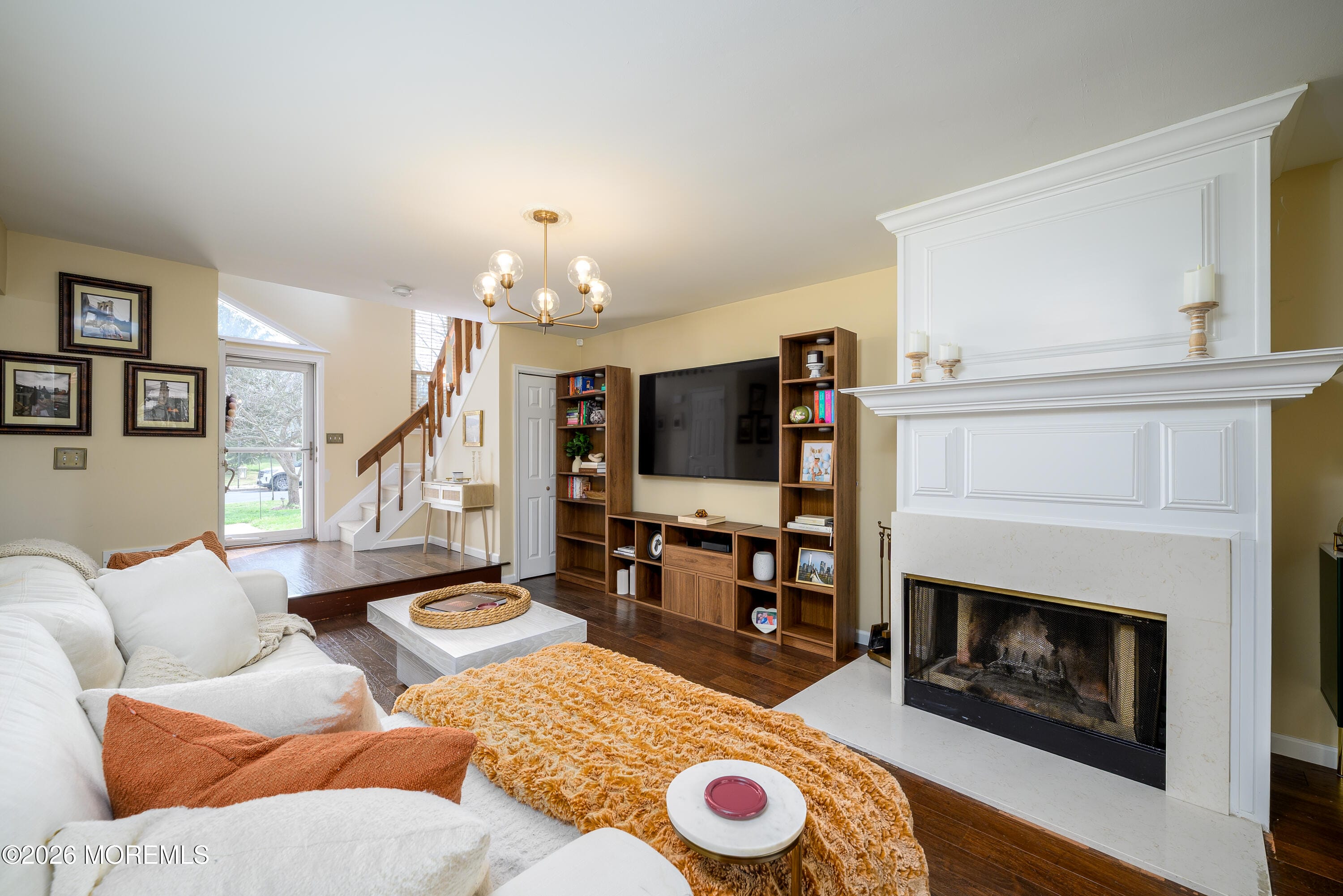 55 Malibu Drive Image 1