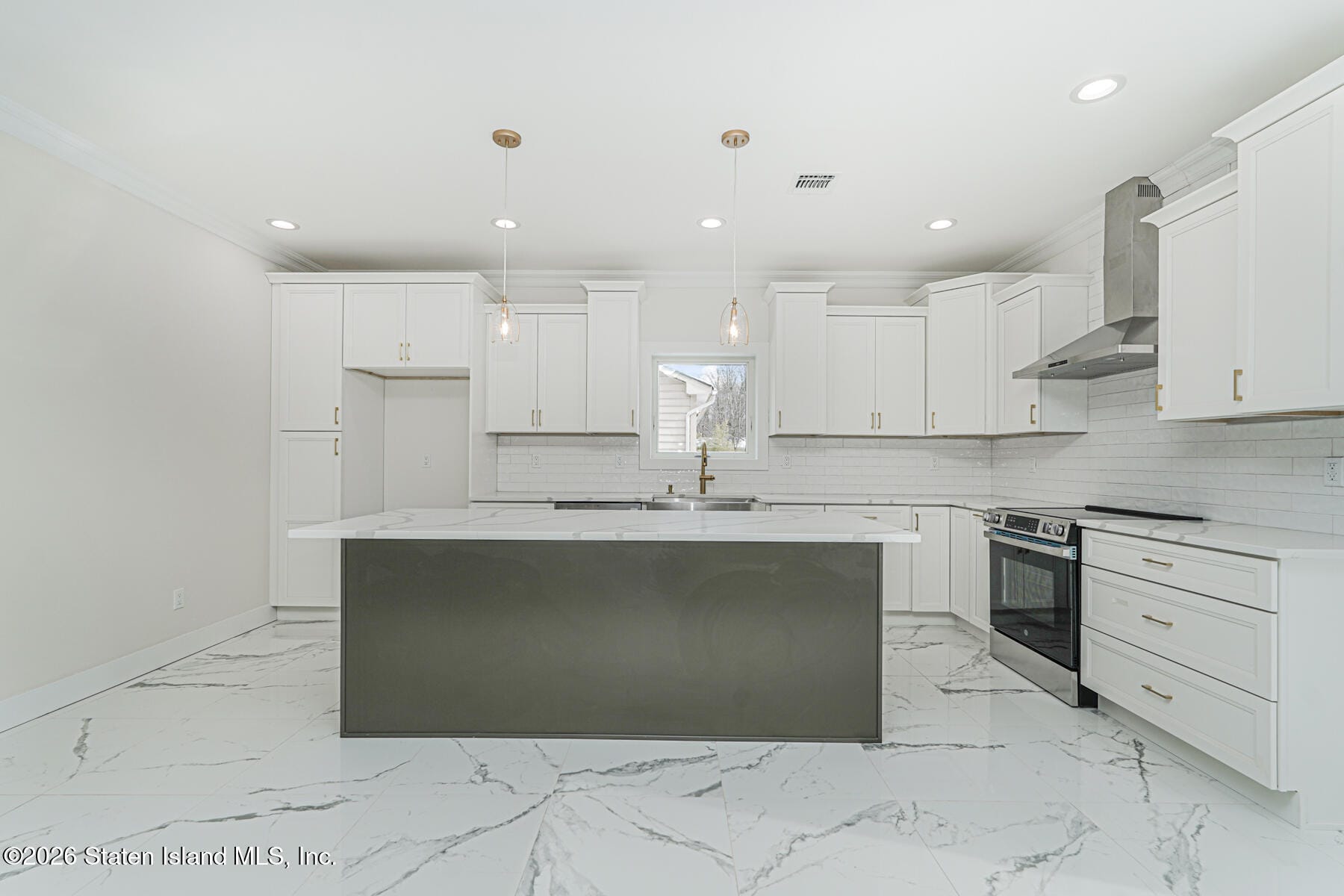 452 Rensselaer Avenue Image 4