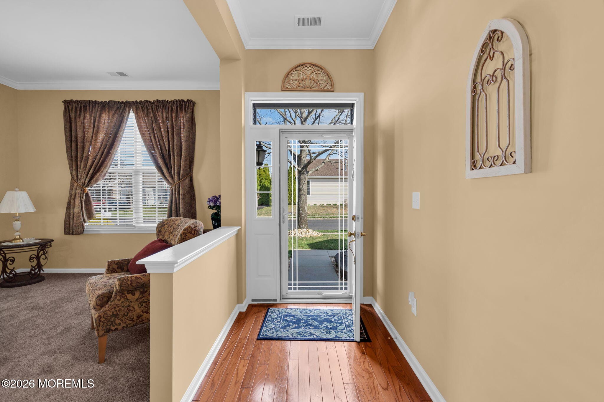 56 Pond View Circle Image 4