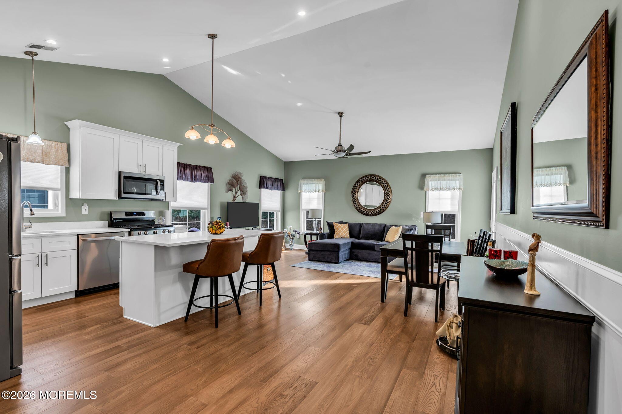 27 Molly Lane Image 5