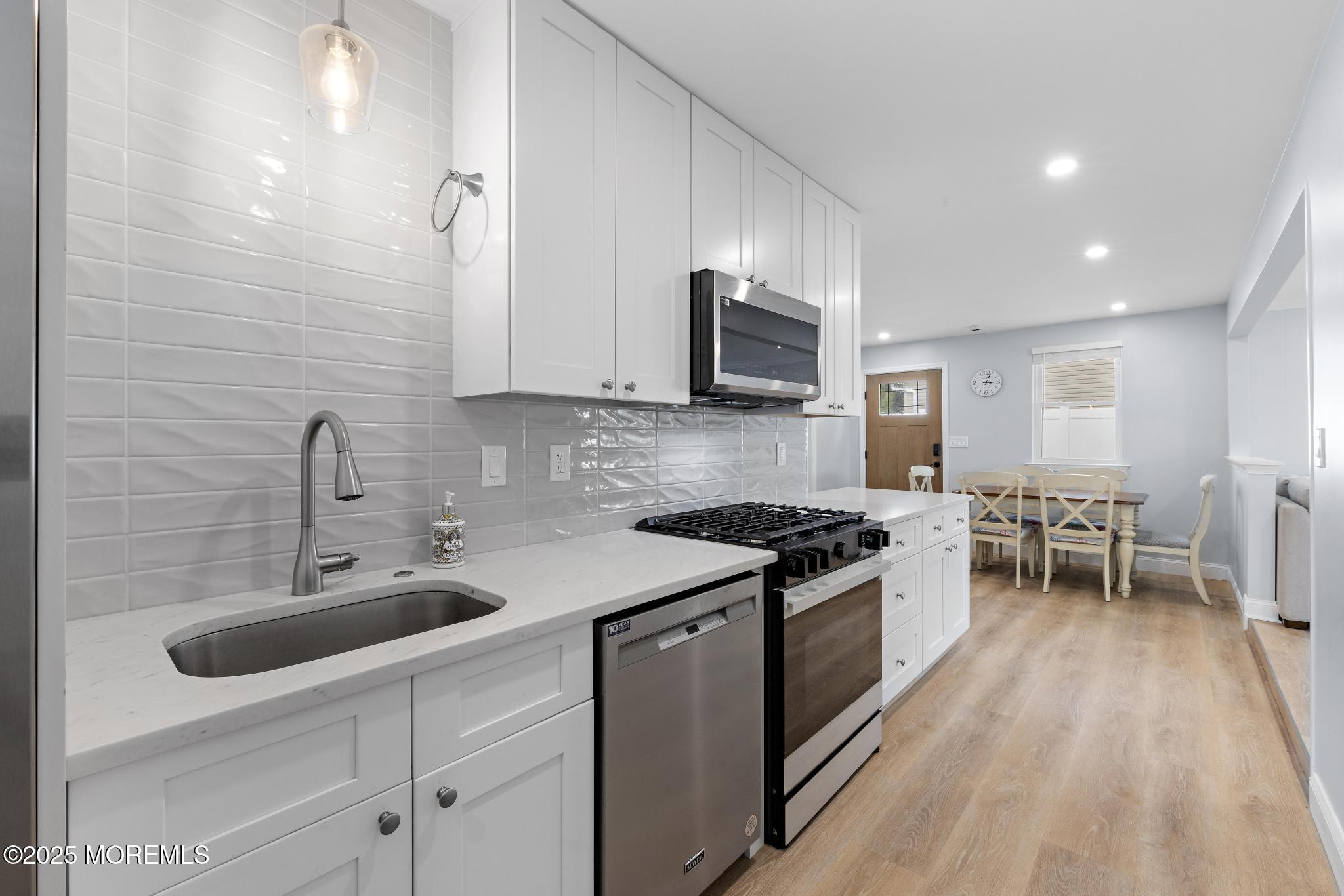 11 Charles Boulevard, Beach Haven West, NJ, 08050 image 15