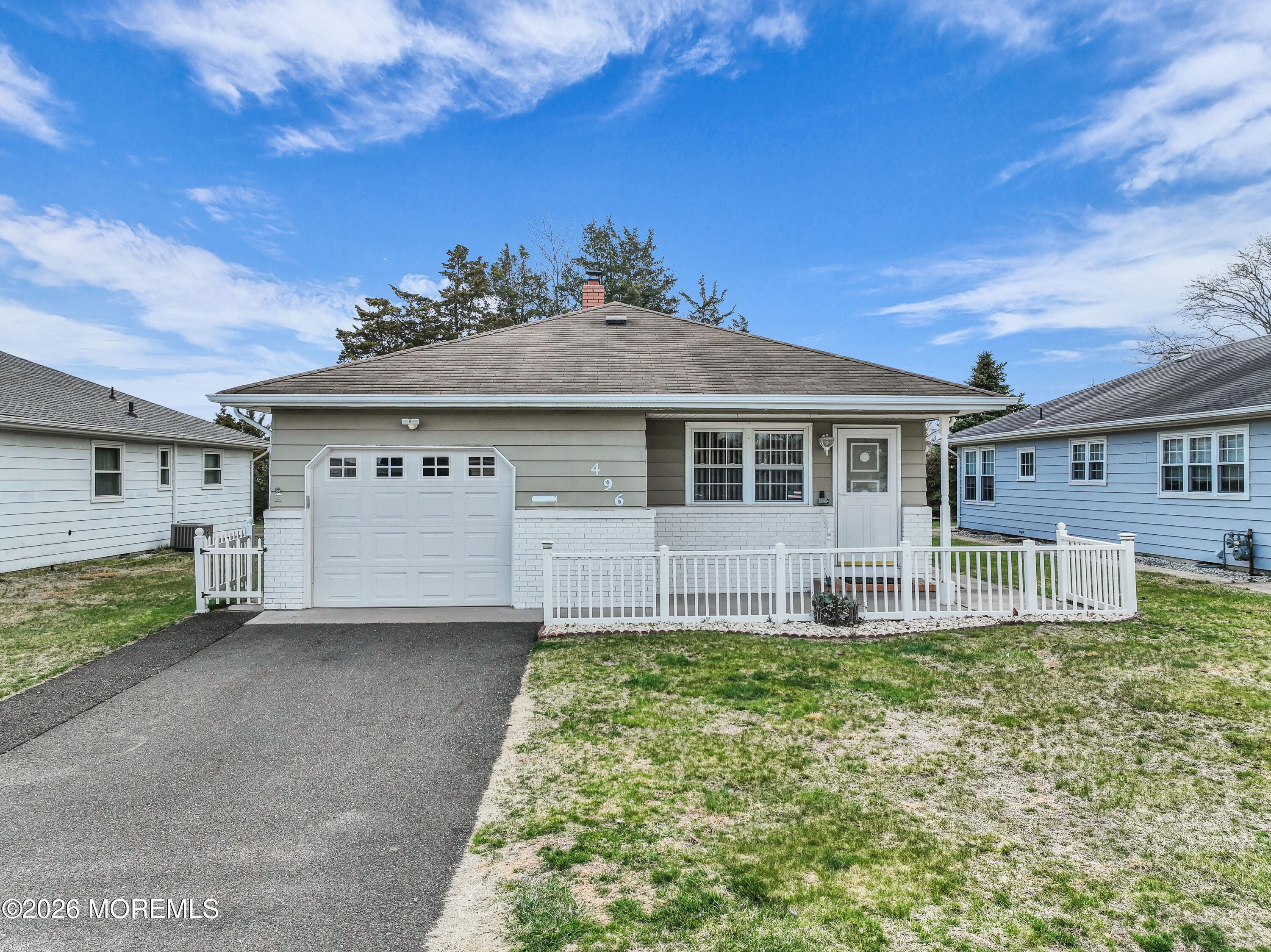 496 Saint Thomas Drive Image 2