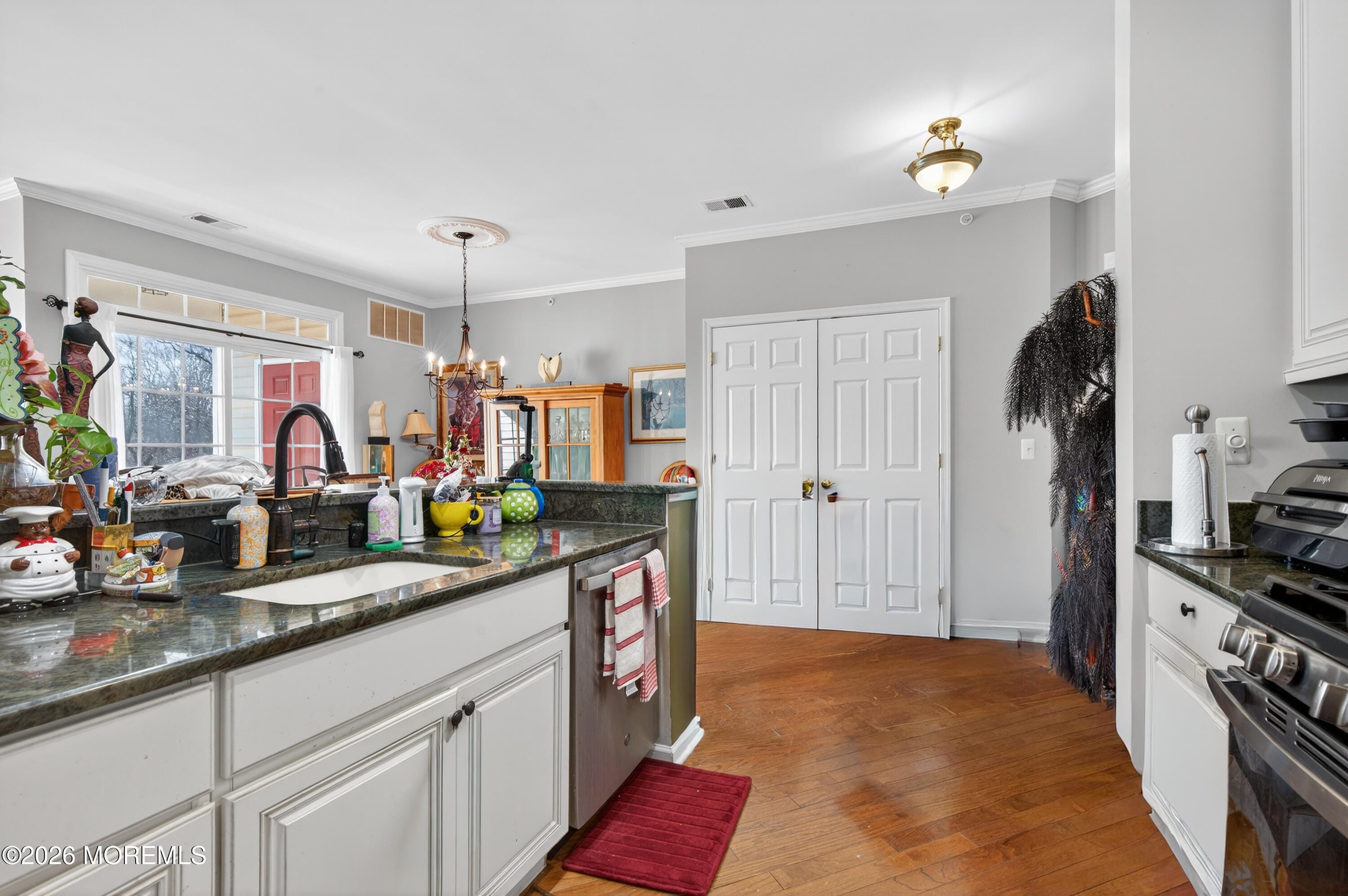 337 Sophee Lane, Lakewood, NJ, 08701 image 21