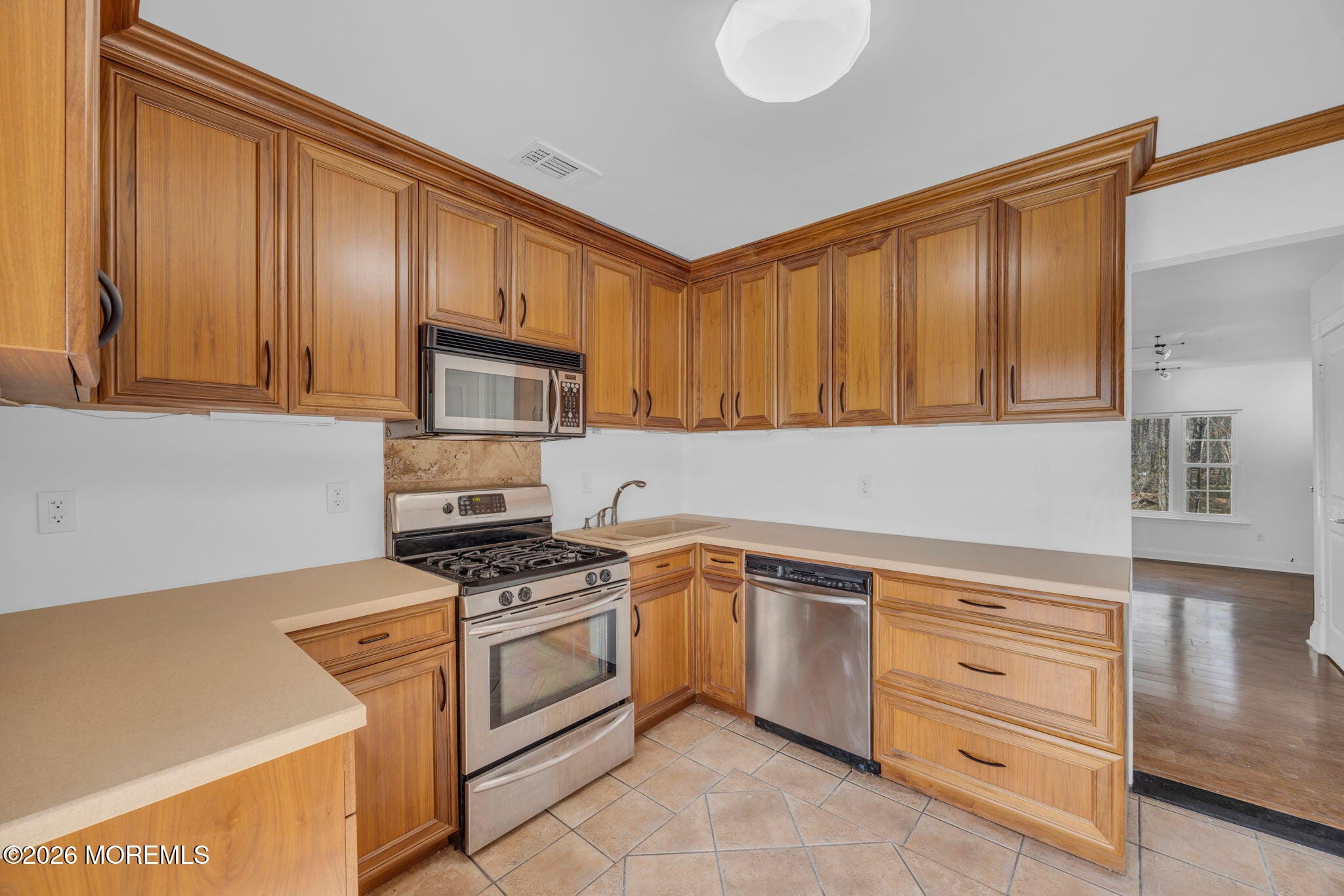 1335 Tupelo Court, North Brunswick, NJ, 08902 image 12