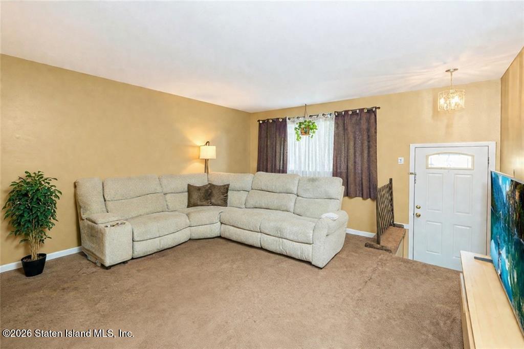 18 Parish Avenue Image 5