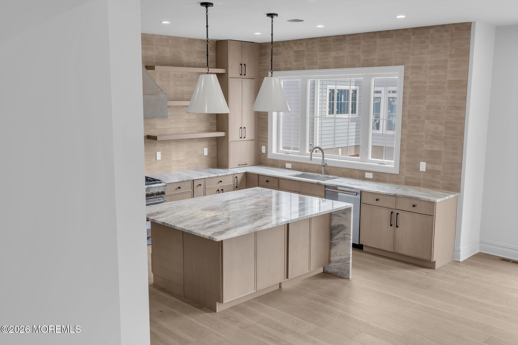 304 3rd Avenue Image 3