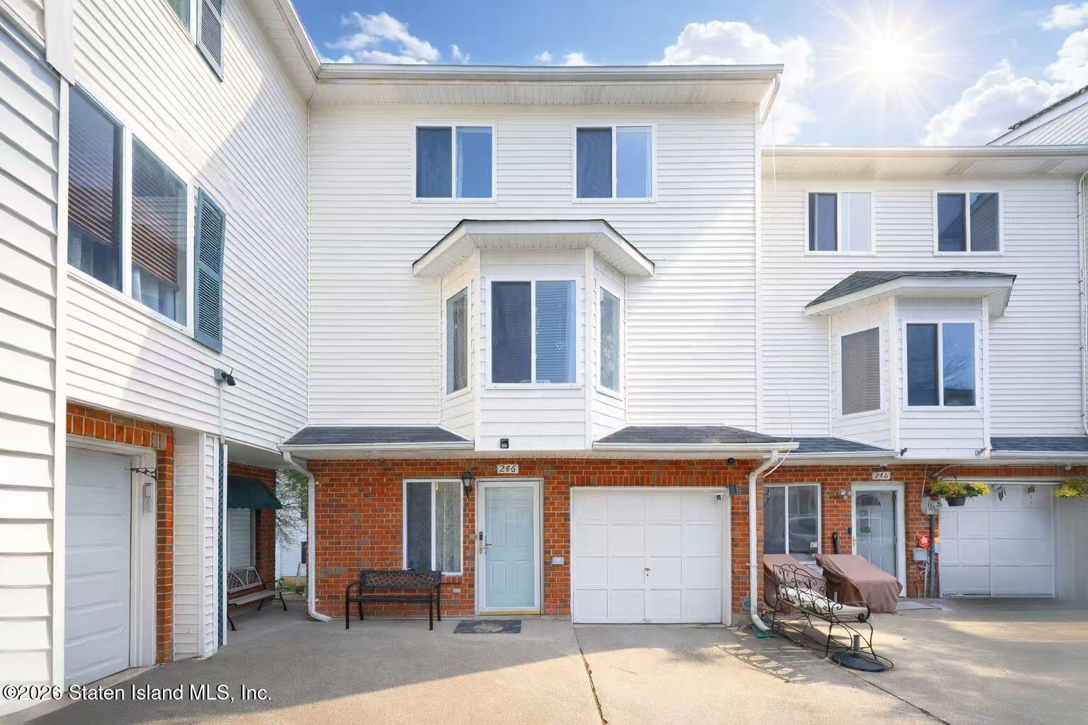 246 Jamie Lane, Staten Island, NY, 10312