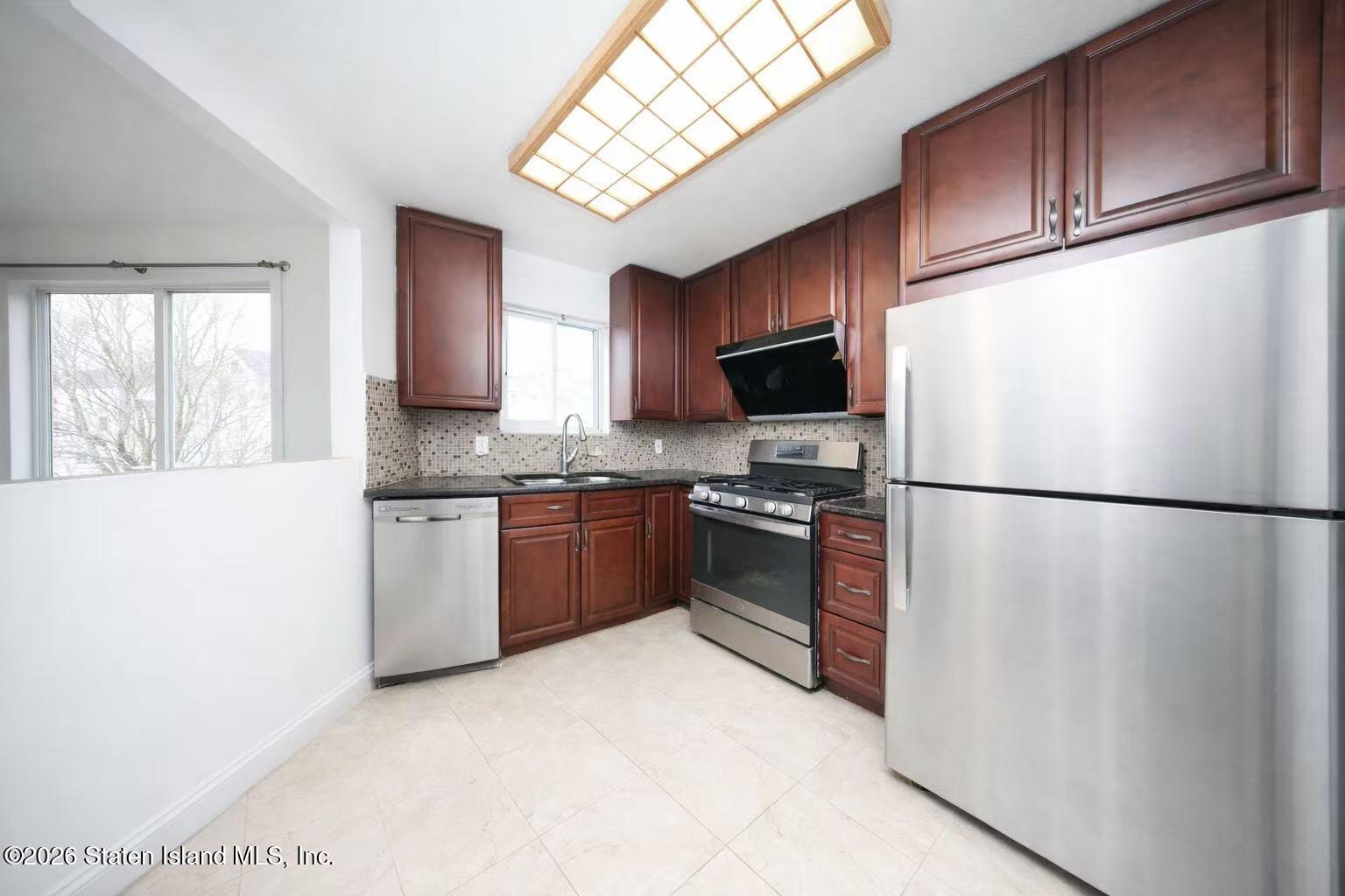 246 Jamie Lane, Staten Island, NY, 10312 image 8