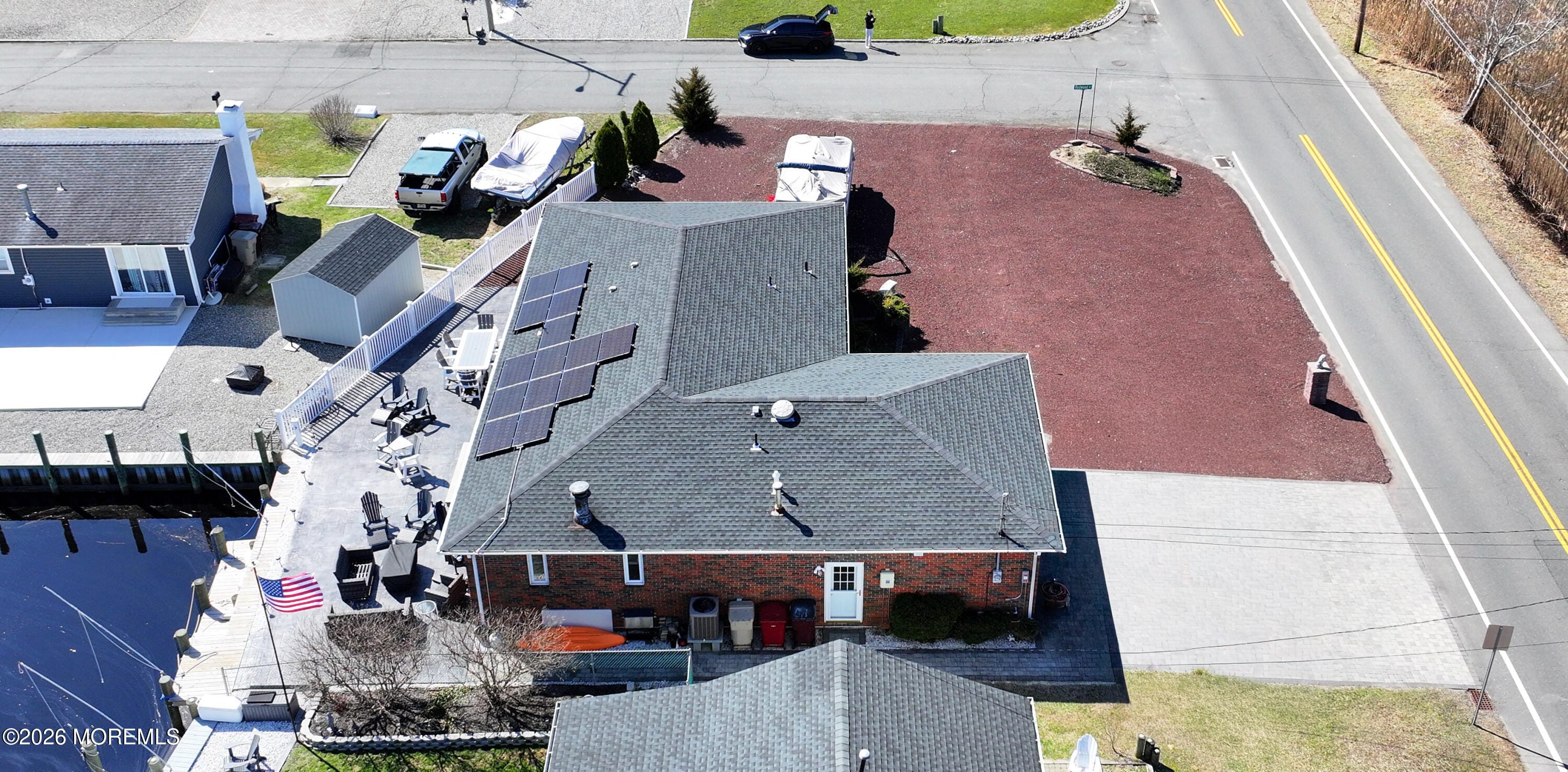 1103 Bayview Avenue Image 4