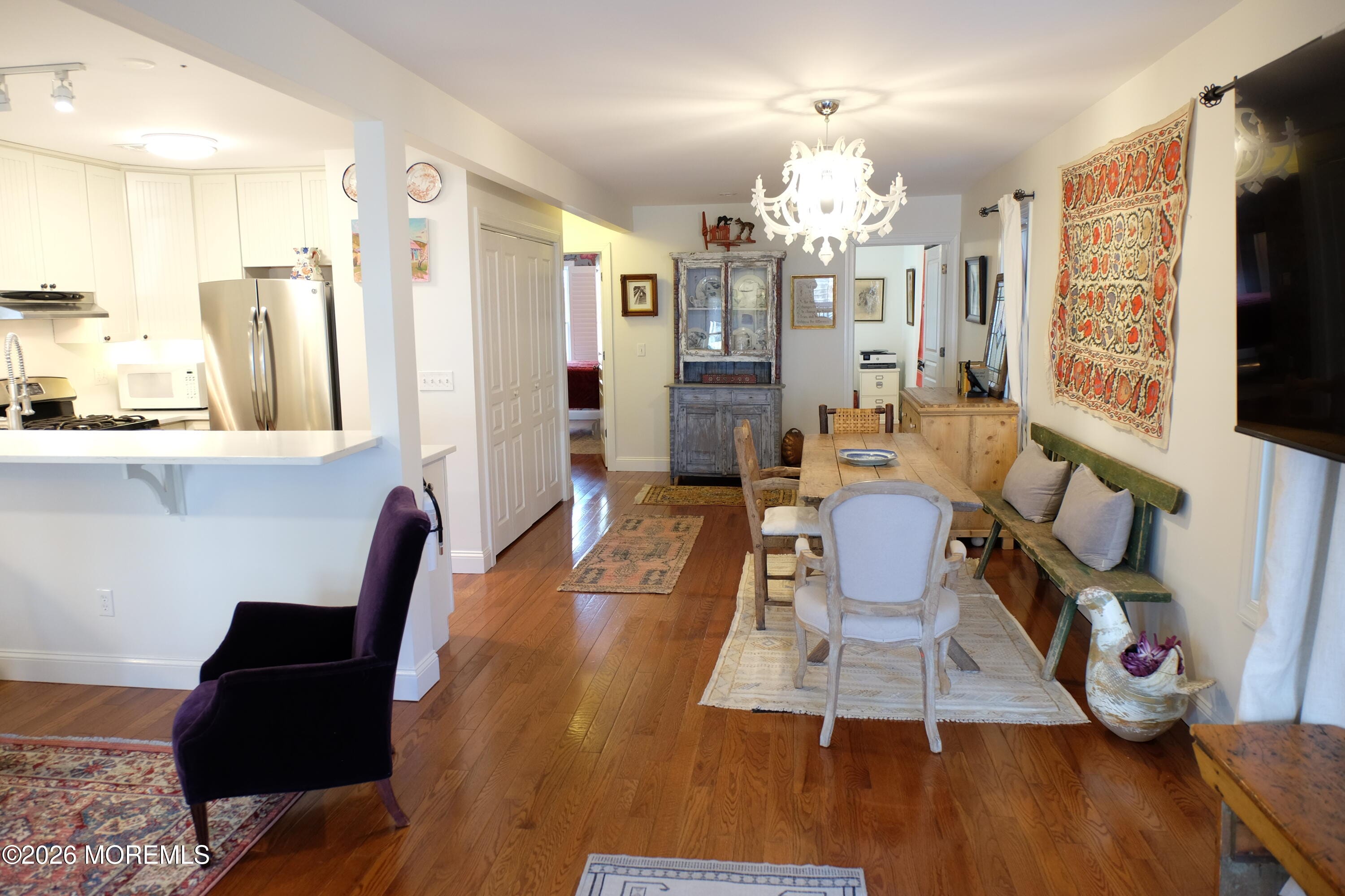 82 Abbott Avenue Image 4