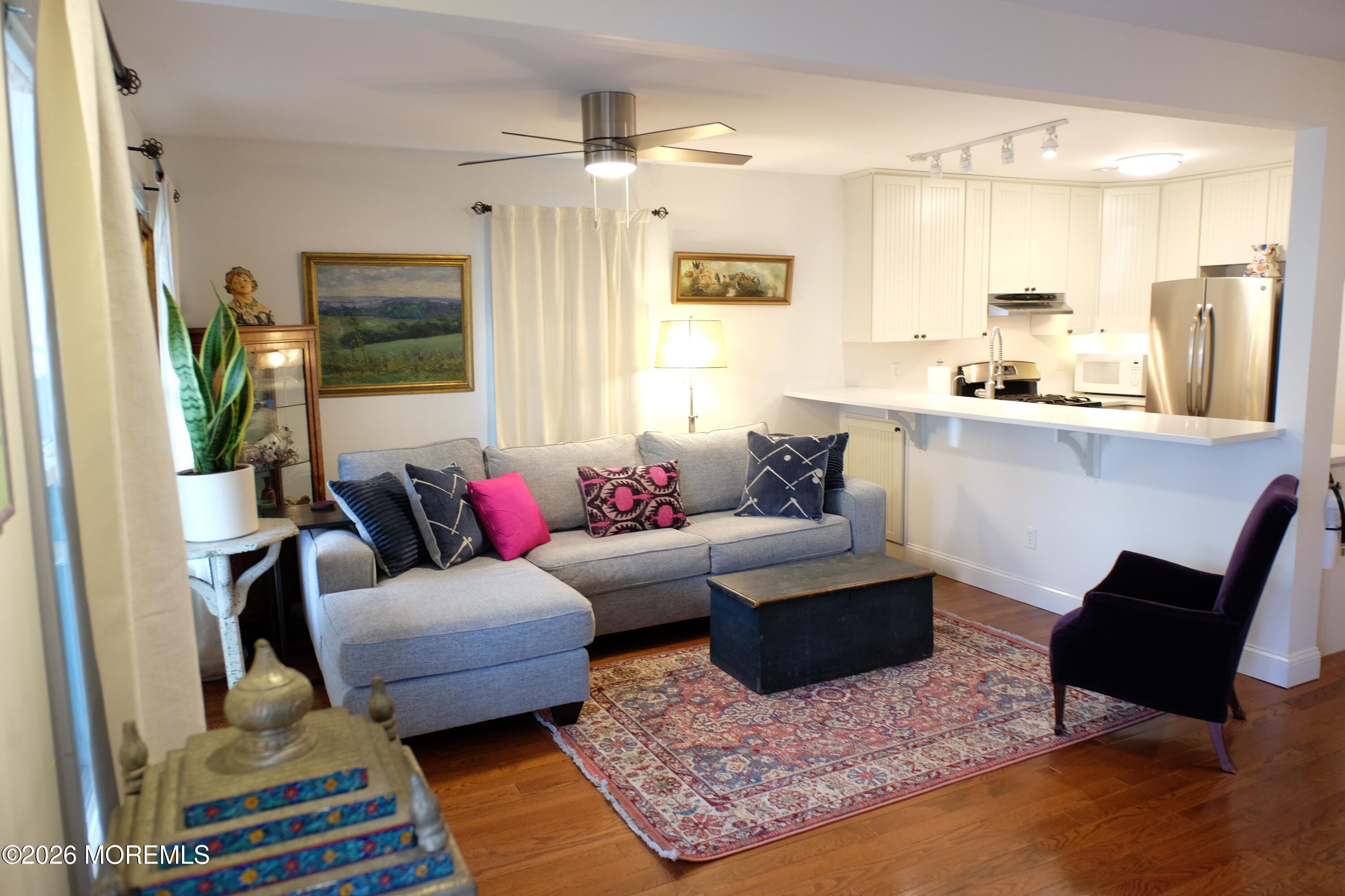 82 Abbott Avenue Image 5