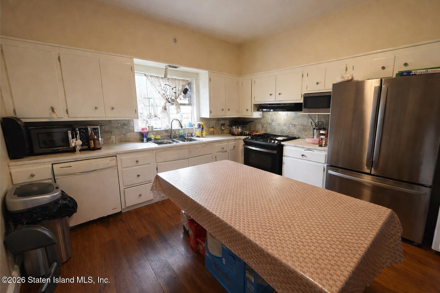 43 Rockland Avenue Image 4