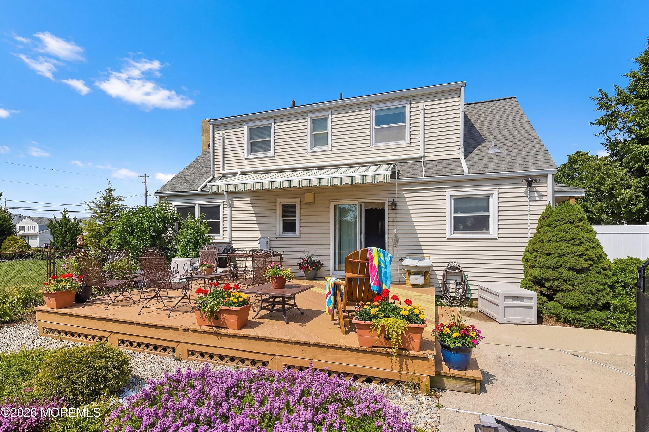 2711 Johnson Street Image 4