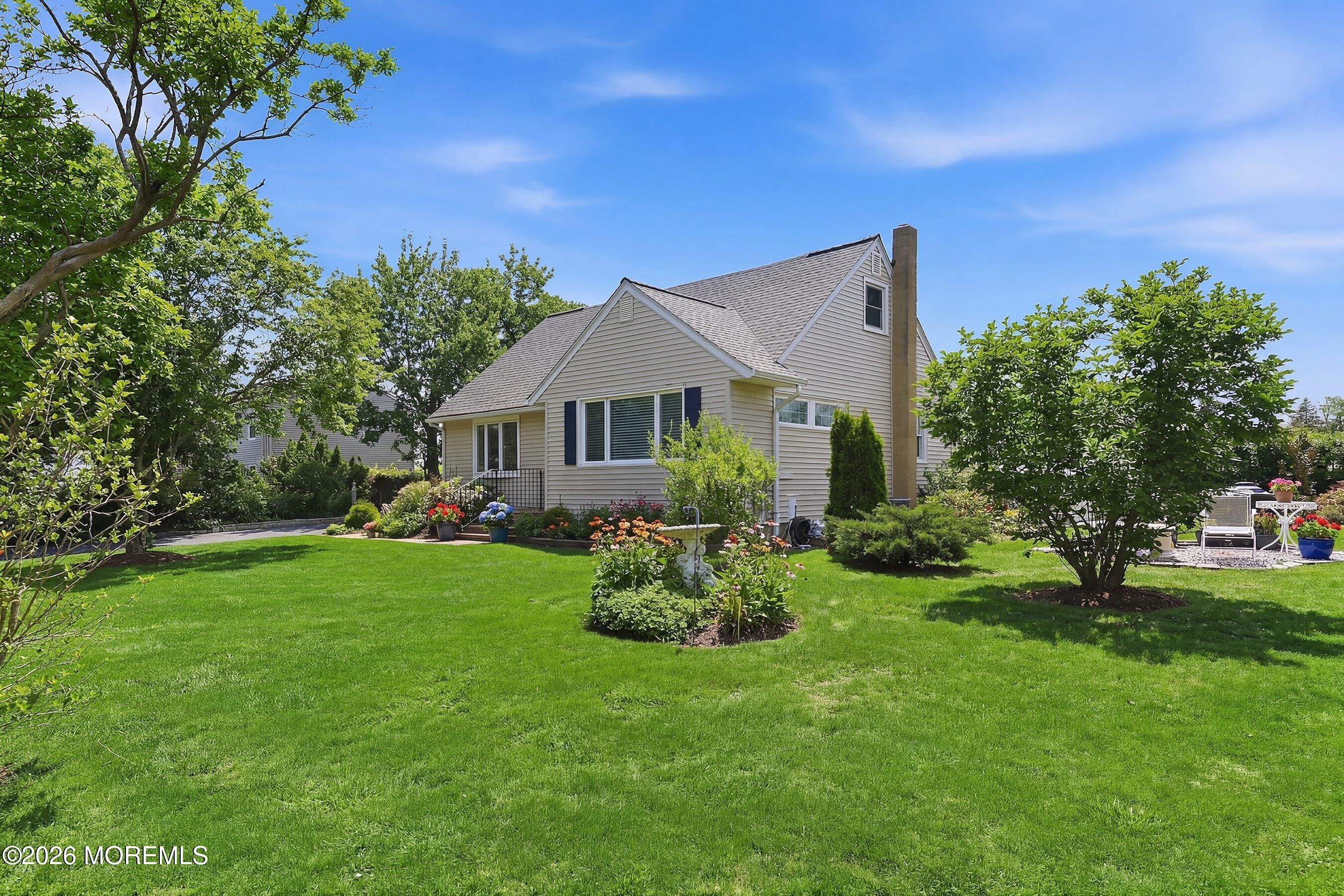 2711 Johnson Street Image 2