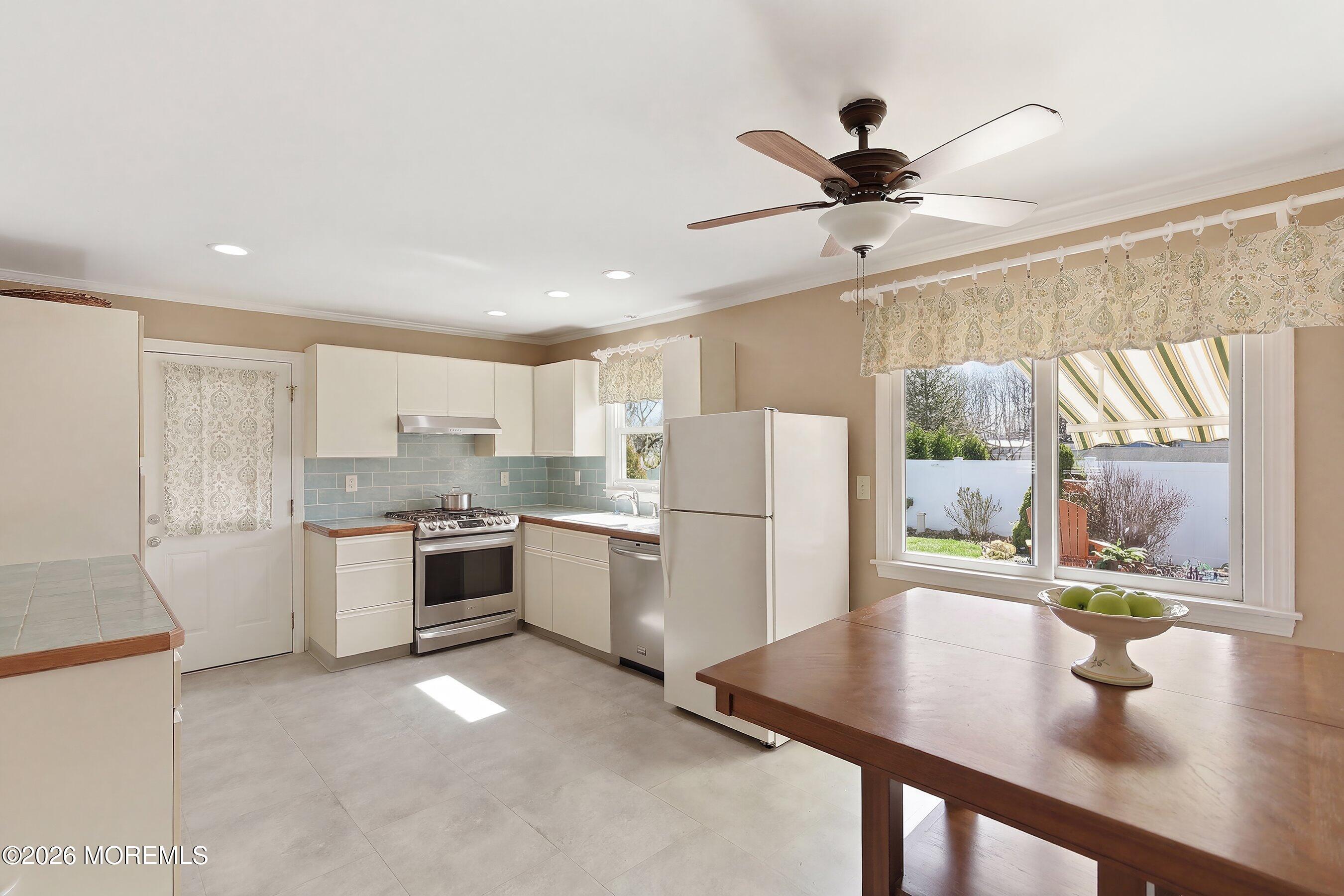 2711 Johnson Street, Wall, NJ, 07719 image 21