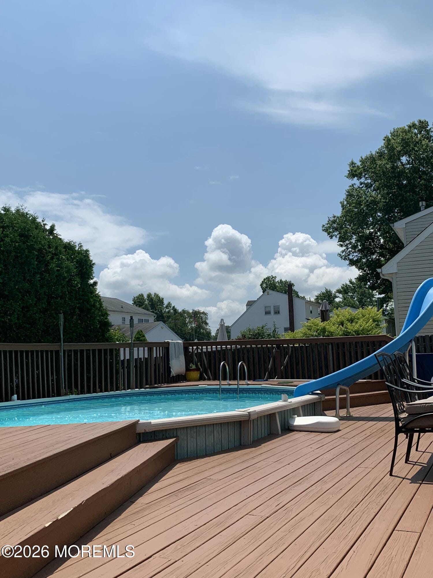 120 Shoreland Terrace Image 4