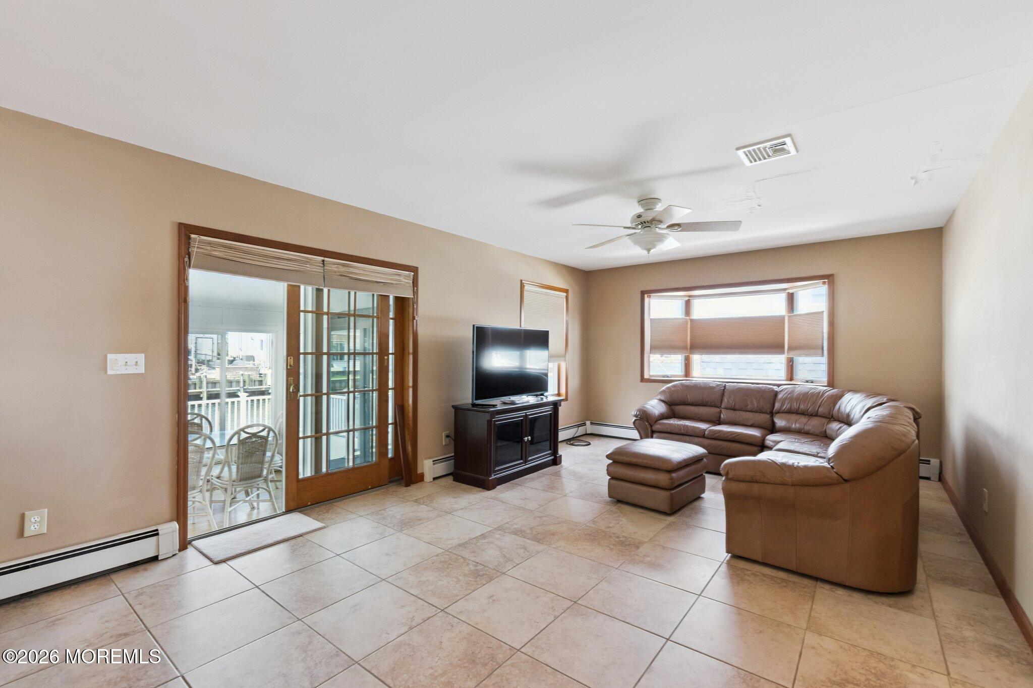 816 Bowline Drive Image 5